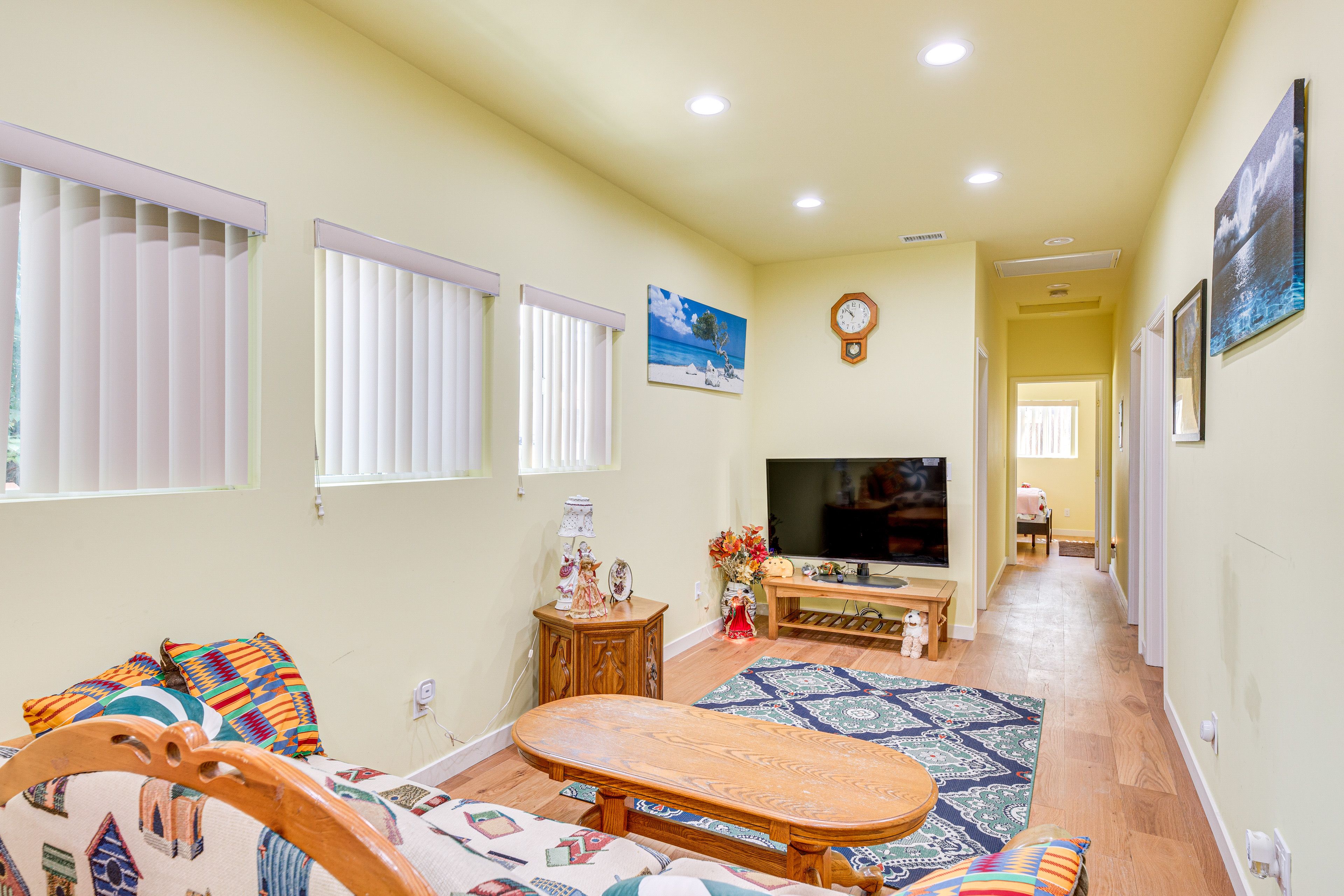 Den | Coffee Bar w/ Dishwasher | Smart TV