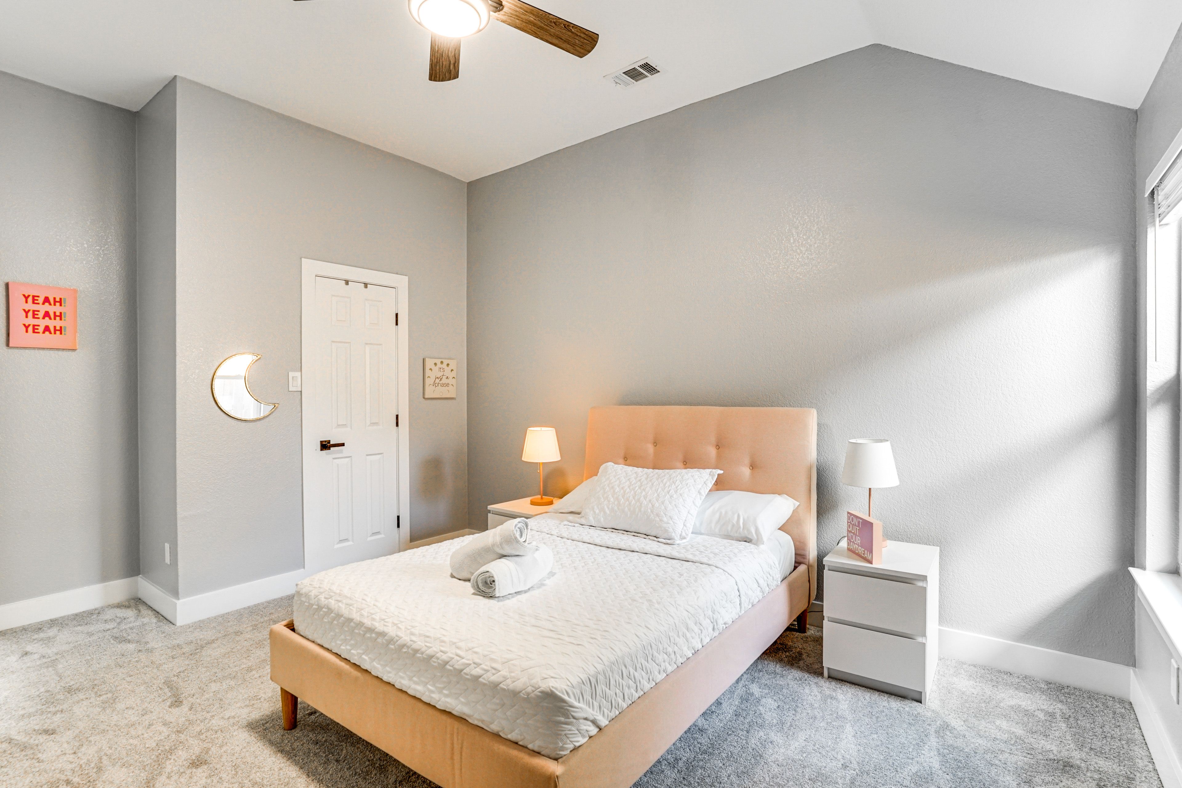 Bedroom 4 | Queen Bed