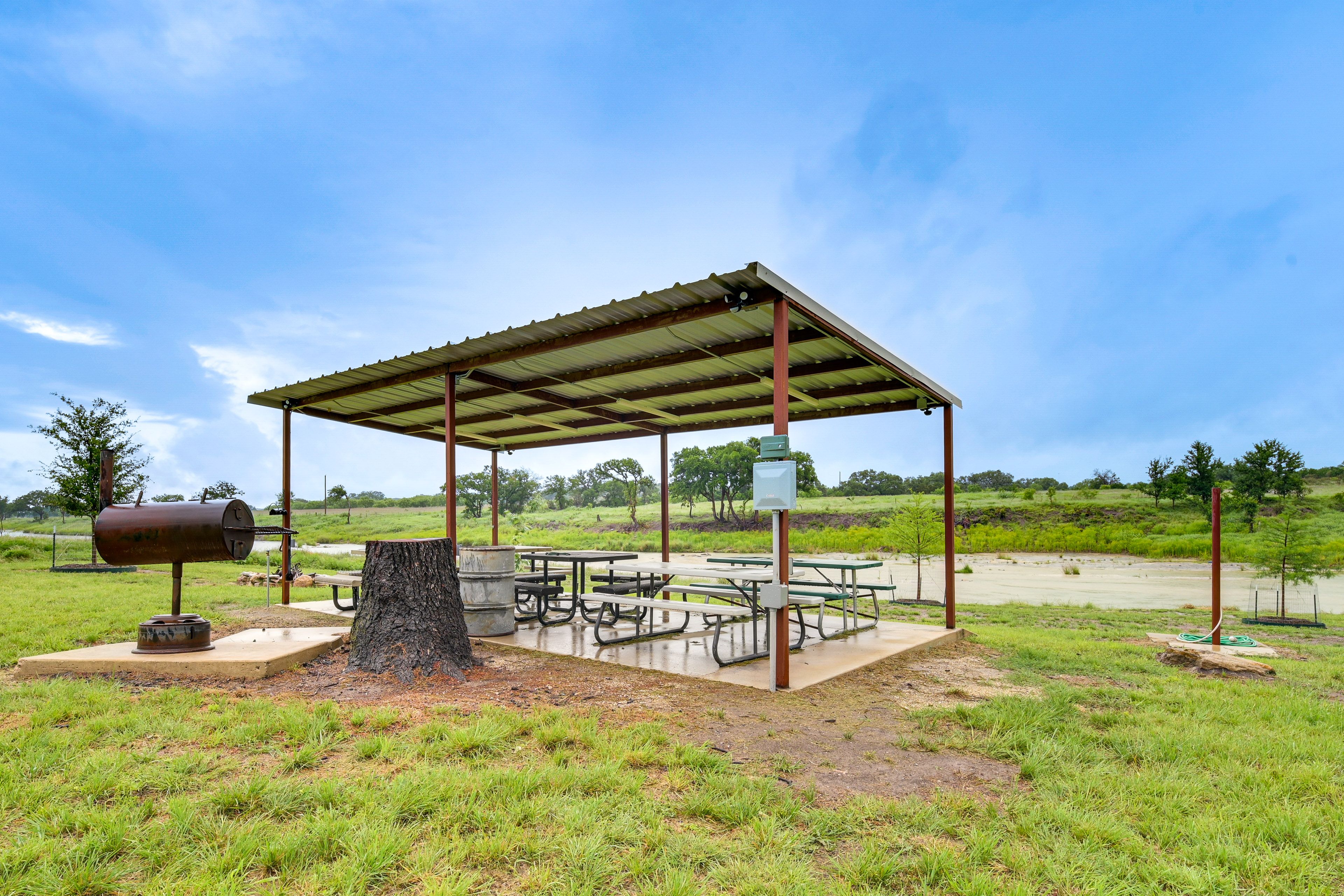 Private Outdoor Space | Fire Pit