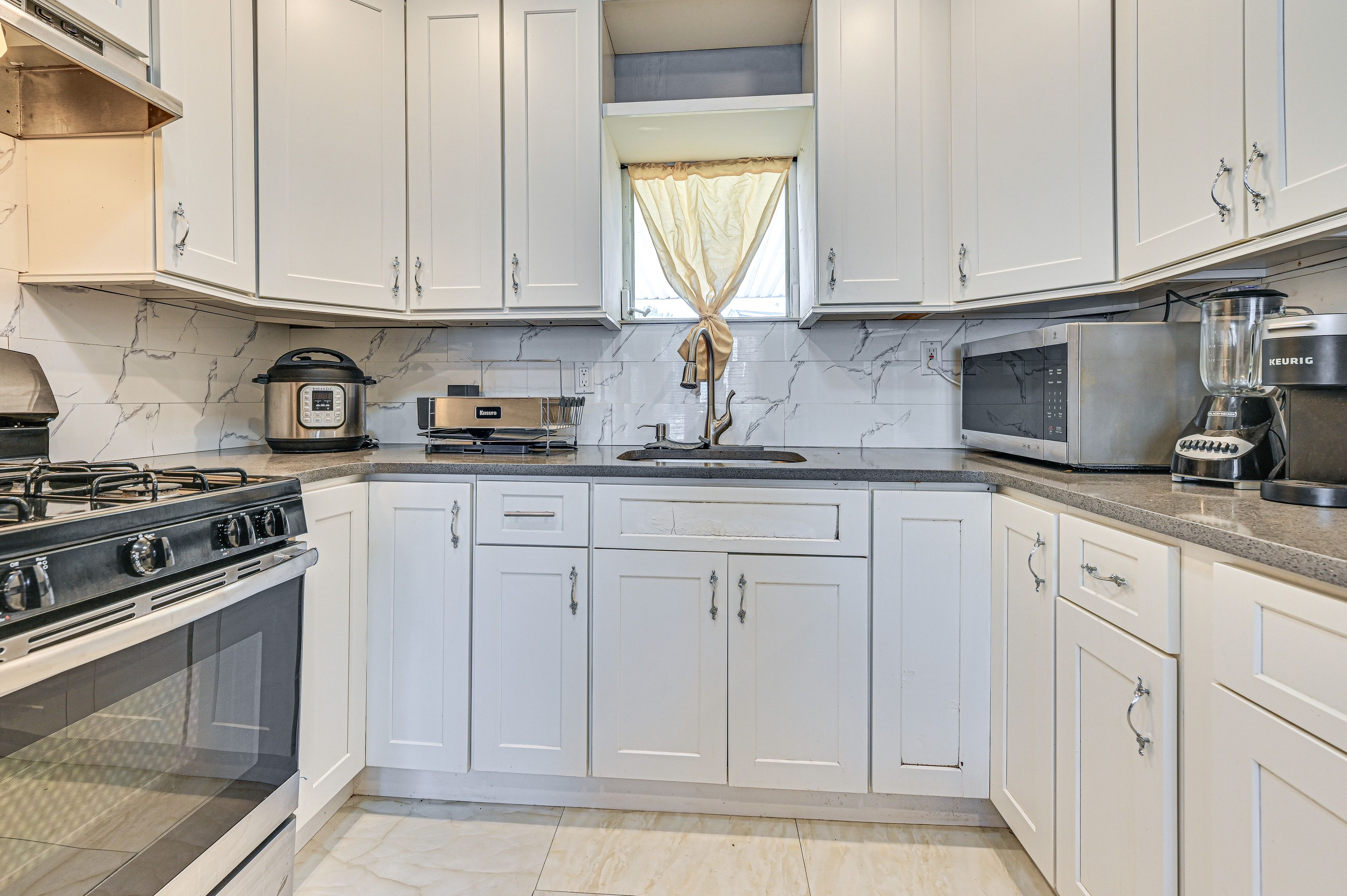 Kitchen | Refrigerator