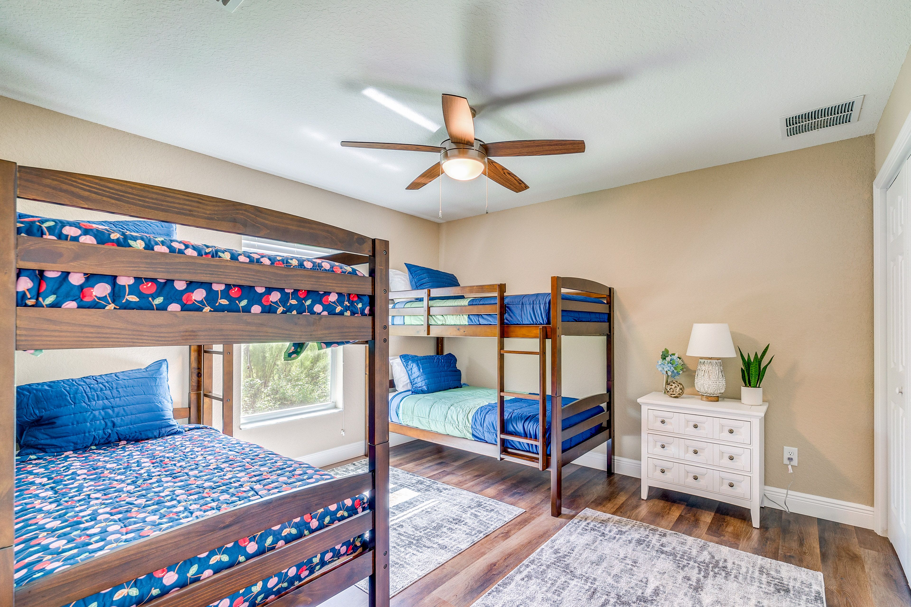 Bedroom 4 | 2 Twin Bunk Beds