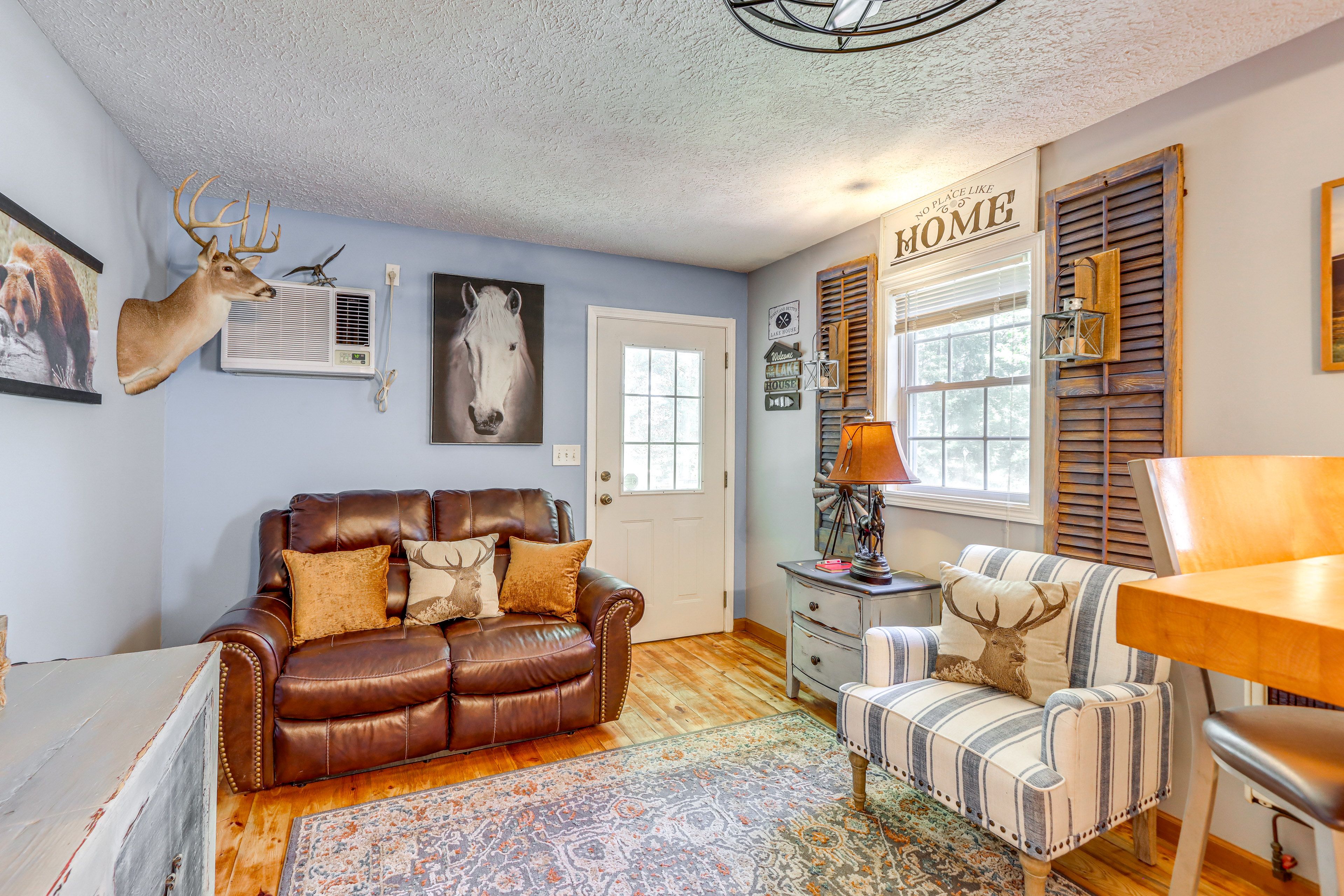 Ranger Vacation Rental | 1BR | 1BA | 480 Sq Ft | 2 Steps to Enter
