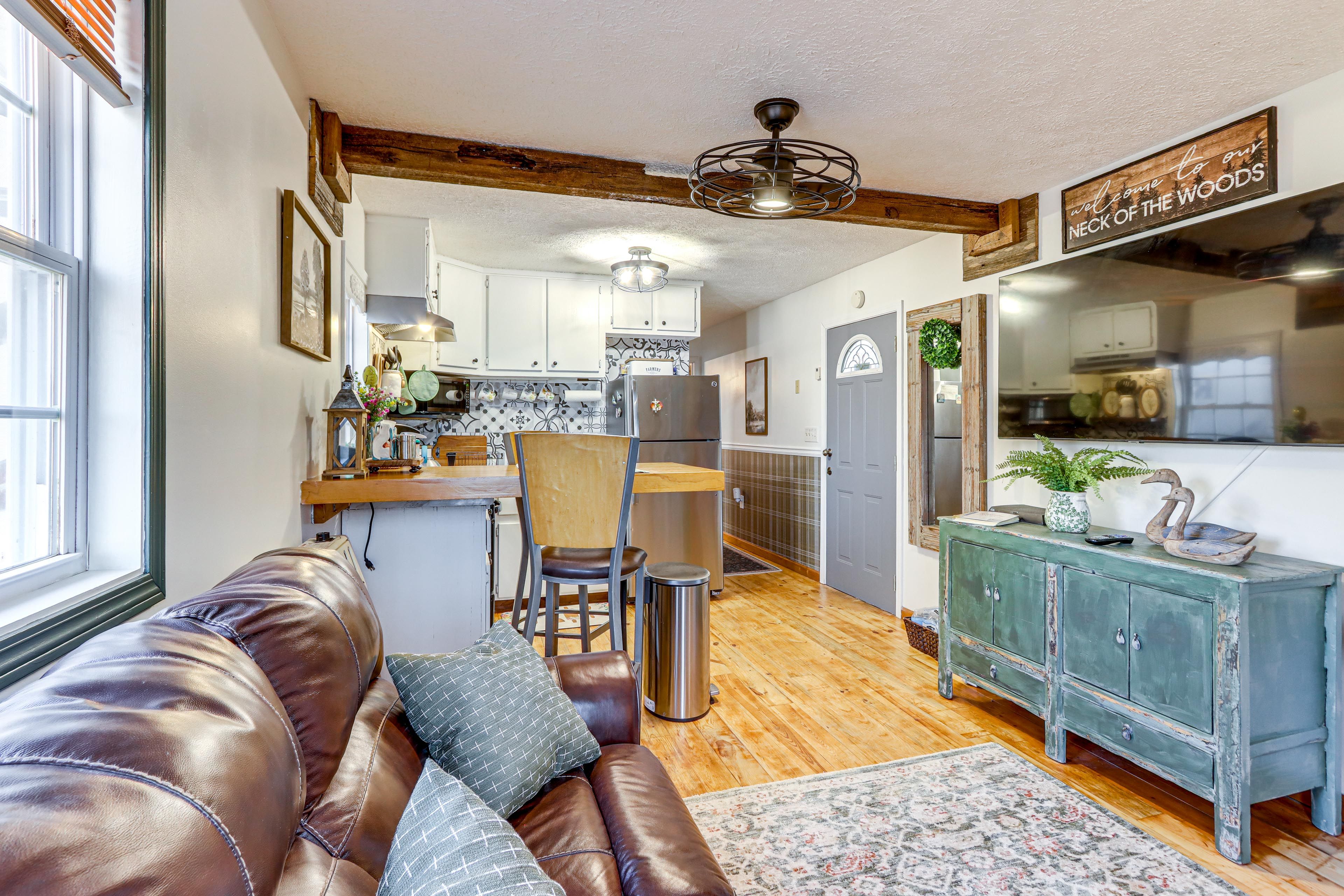 Ranger Vacation Rental | 1BR | 1BA | 480 Sq Ft | 2 Steps to Enter