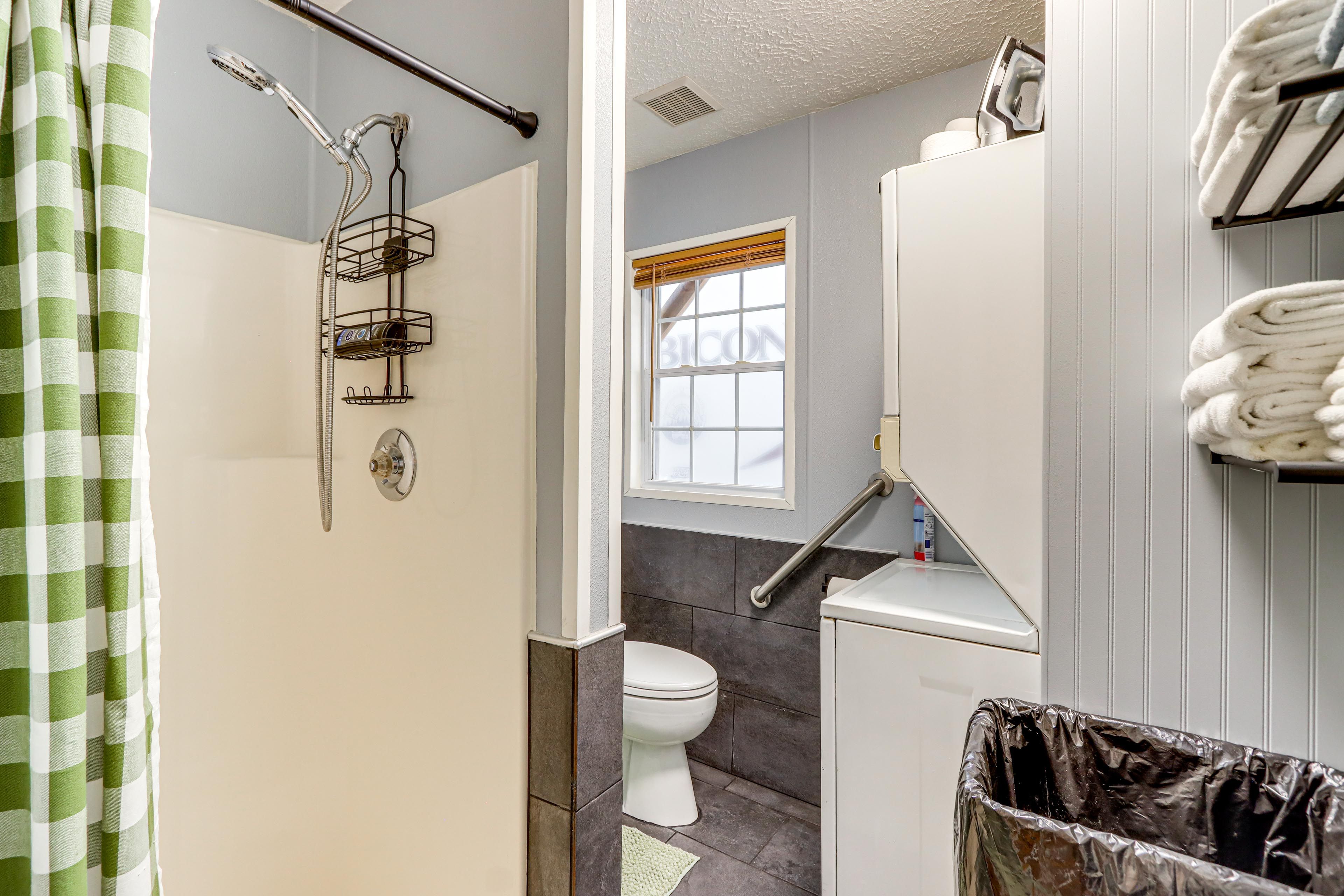 Full Bath | Towels | Hair Dryer | Complimentary Toiletries | Washer & Dryer