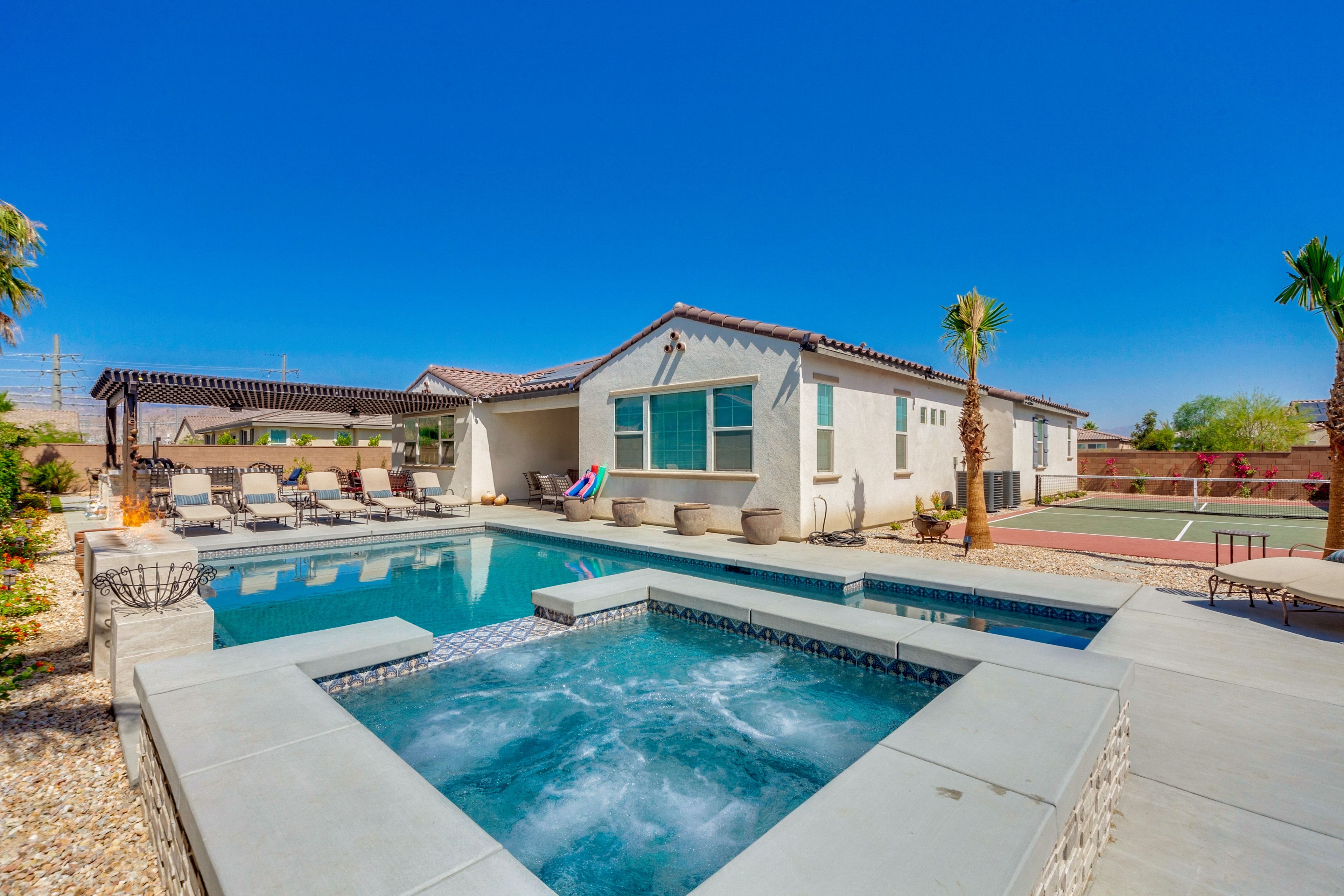 La Quinta Vacation Rental | 3BR | 2BA | 2,446 Sq Ft | 1 Step to Enter