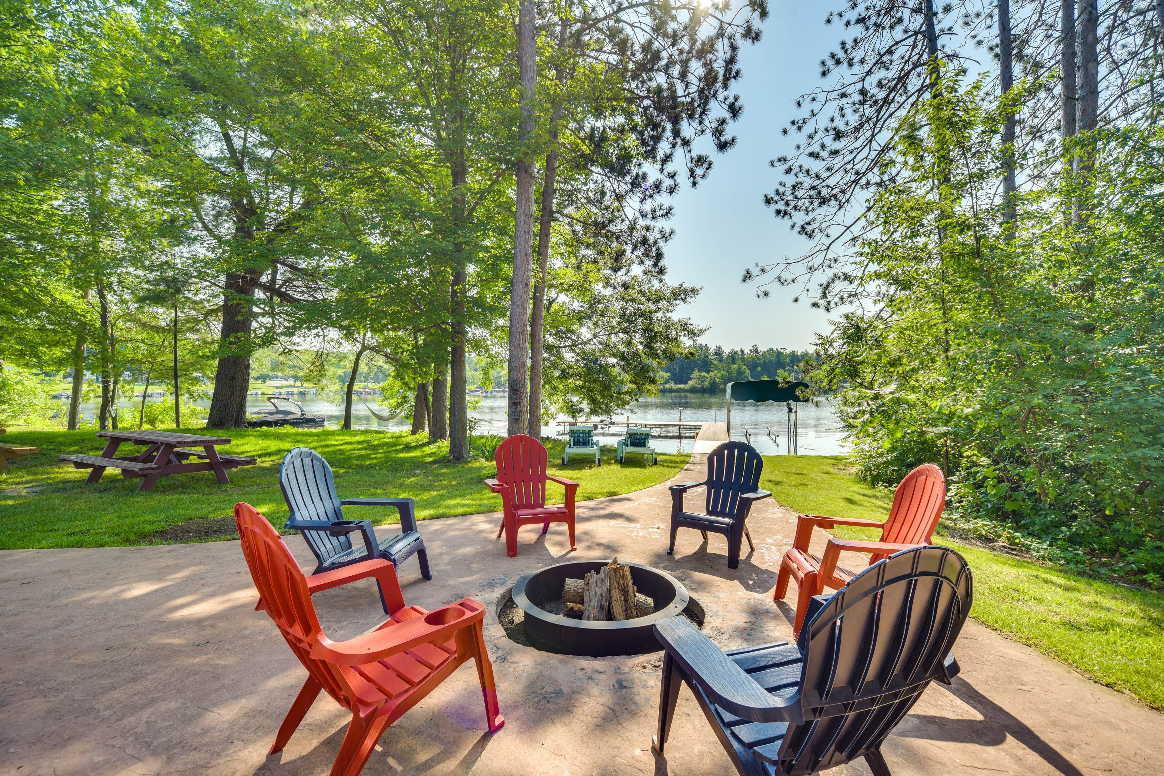 Holcombe Vacation Rental | 3BR | 2BA | 2,210 Sq Ft | Stairs Required