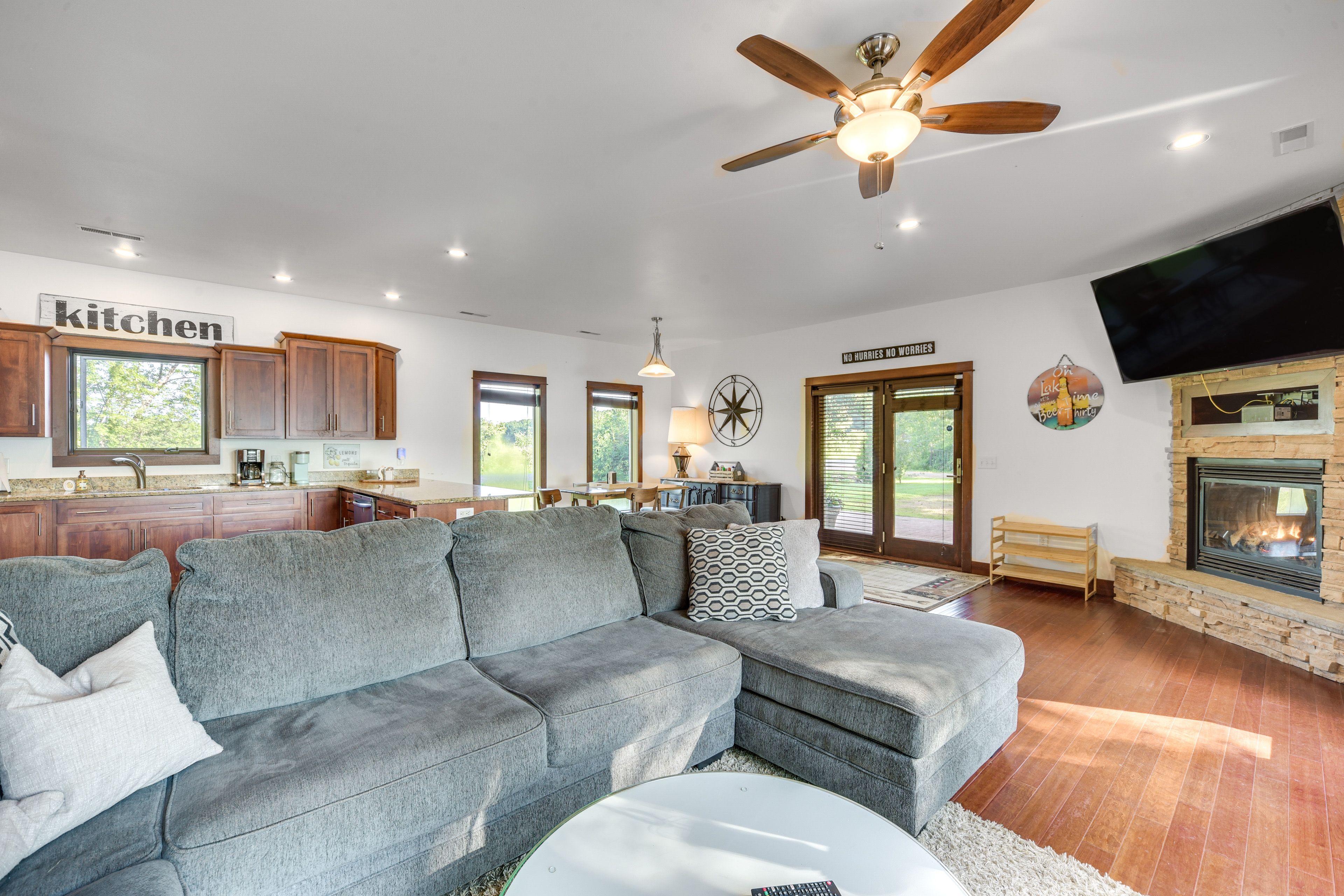 Living Room | 1st Floor | Smart TV | Fireplace