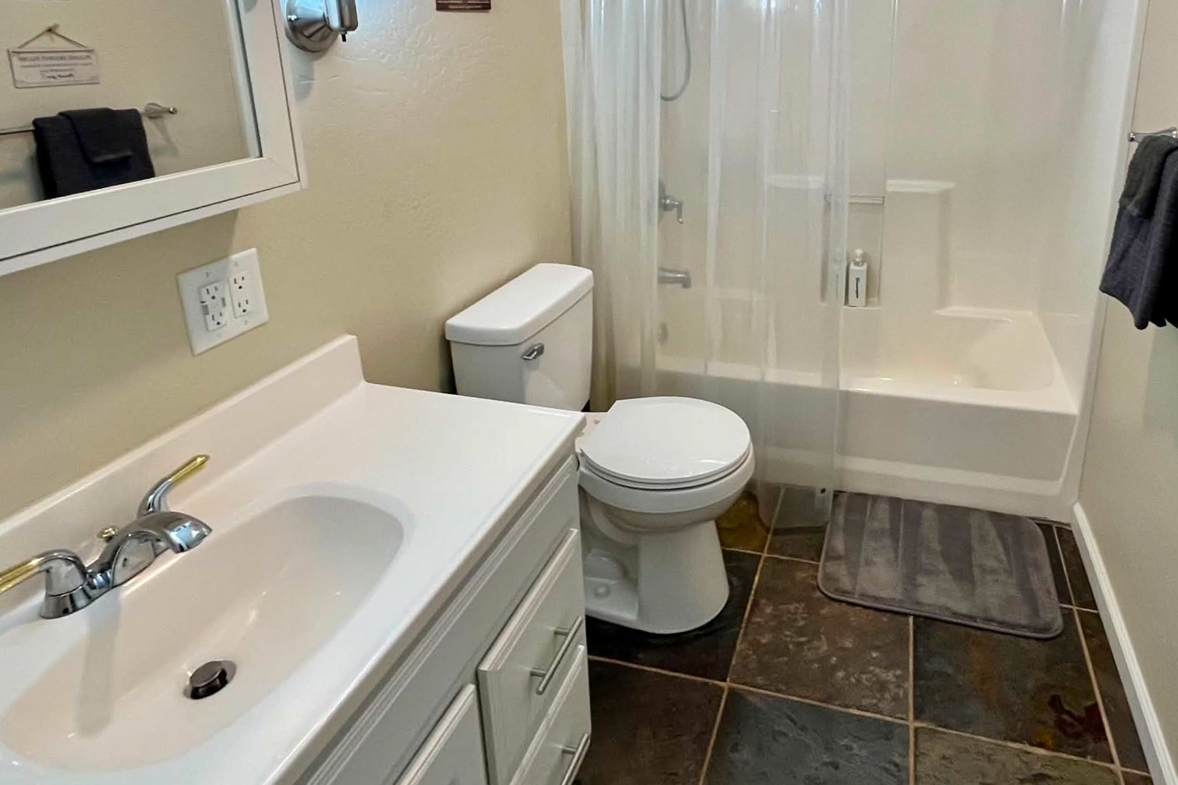 Full Bathroom