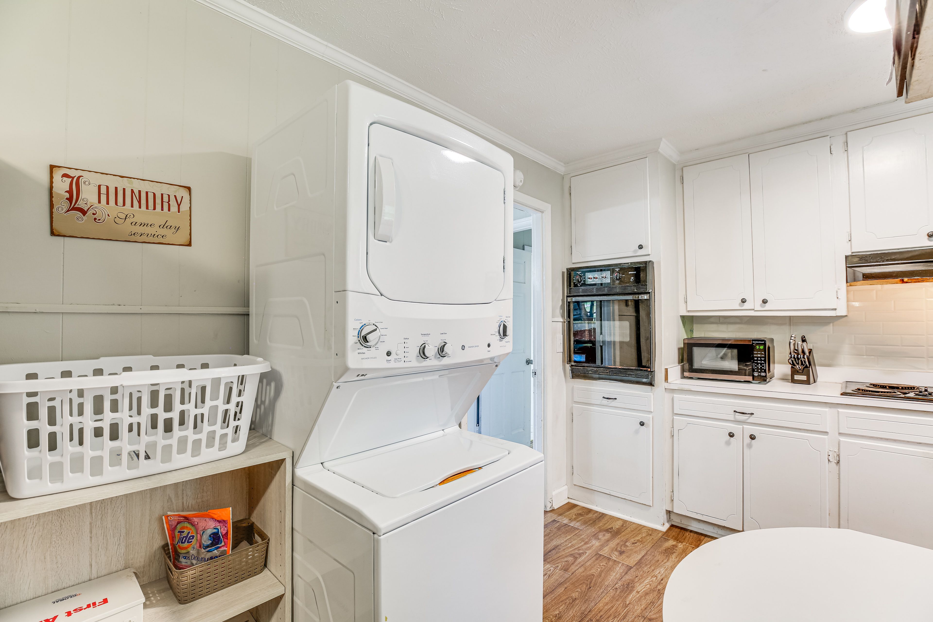 Laundry Area | Washer/Dryer