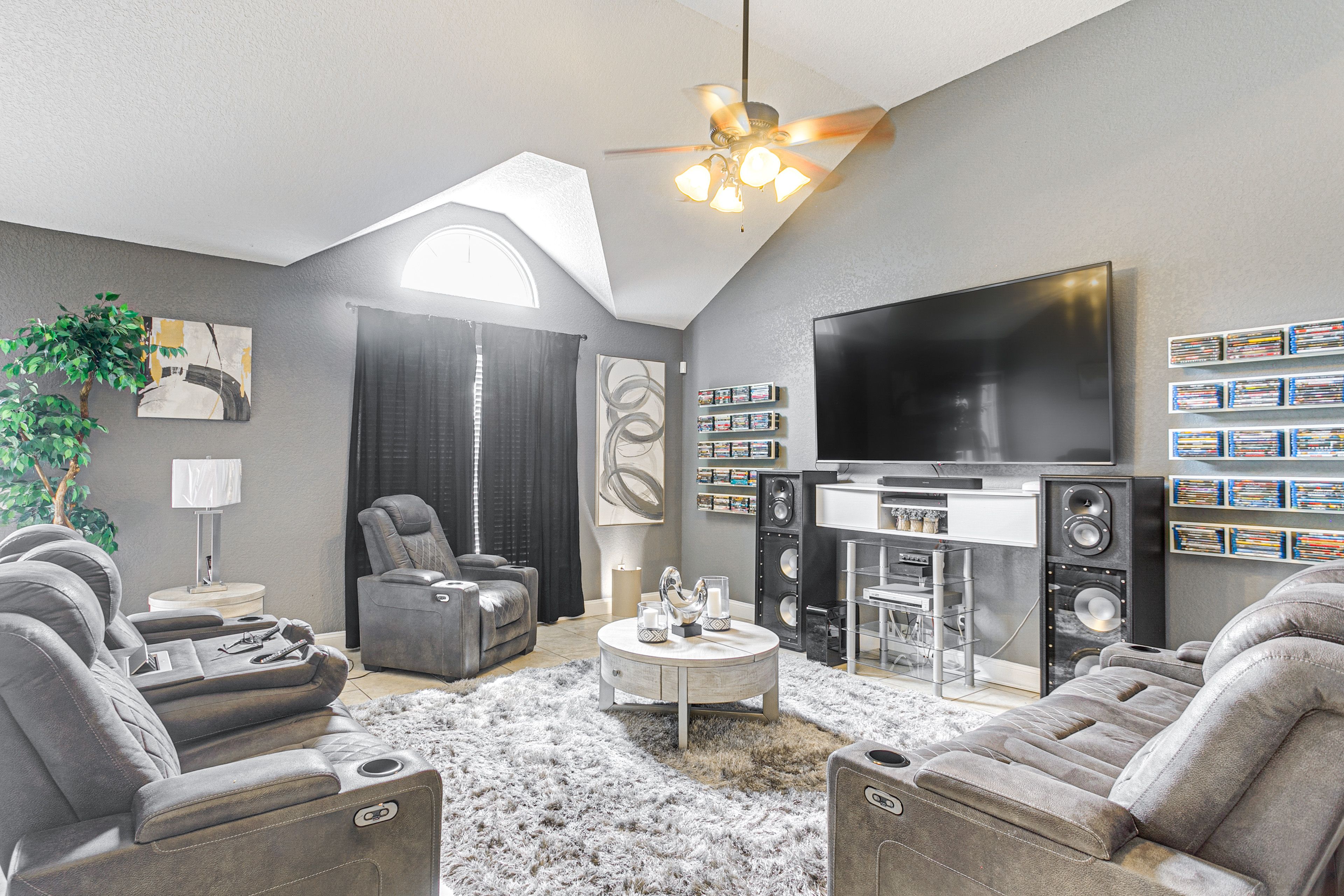 Brunswick Vacation Rental | 3BR | 3BA | 2,100 Sq Ft | 1 Step Required