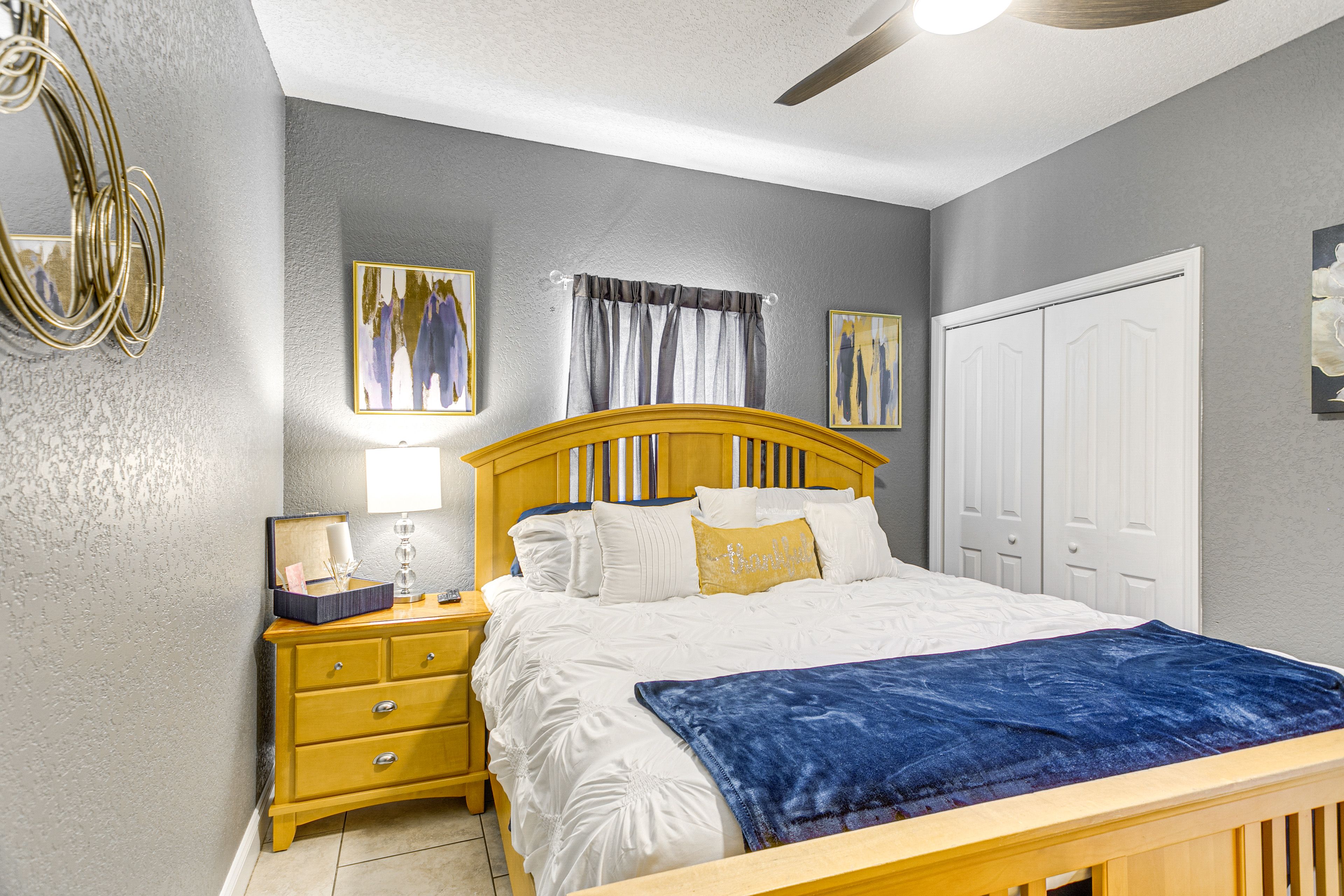 Bedroom 3 | King Bed