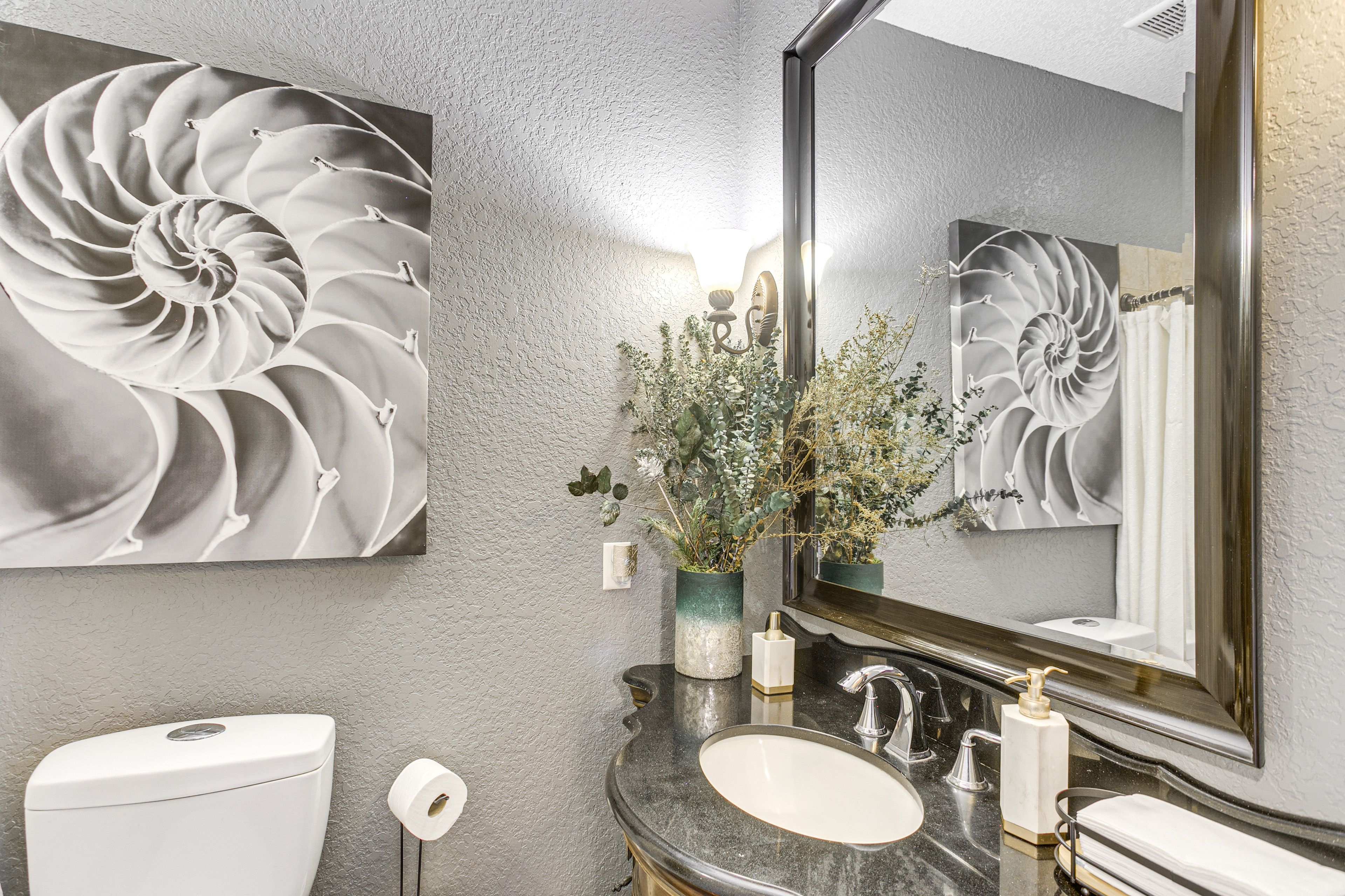 Full Bathroom