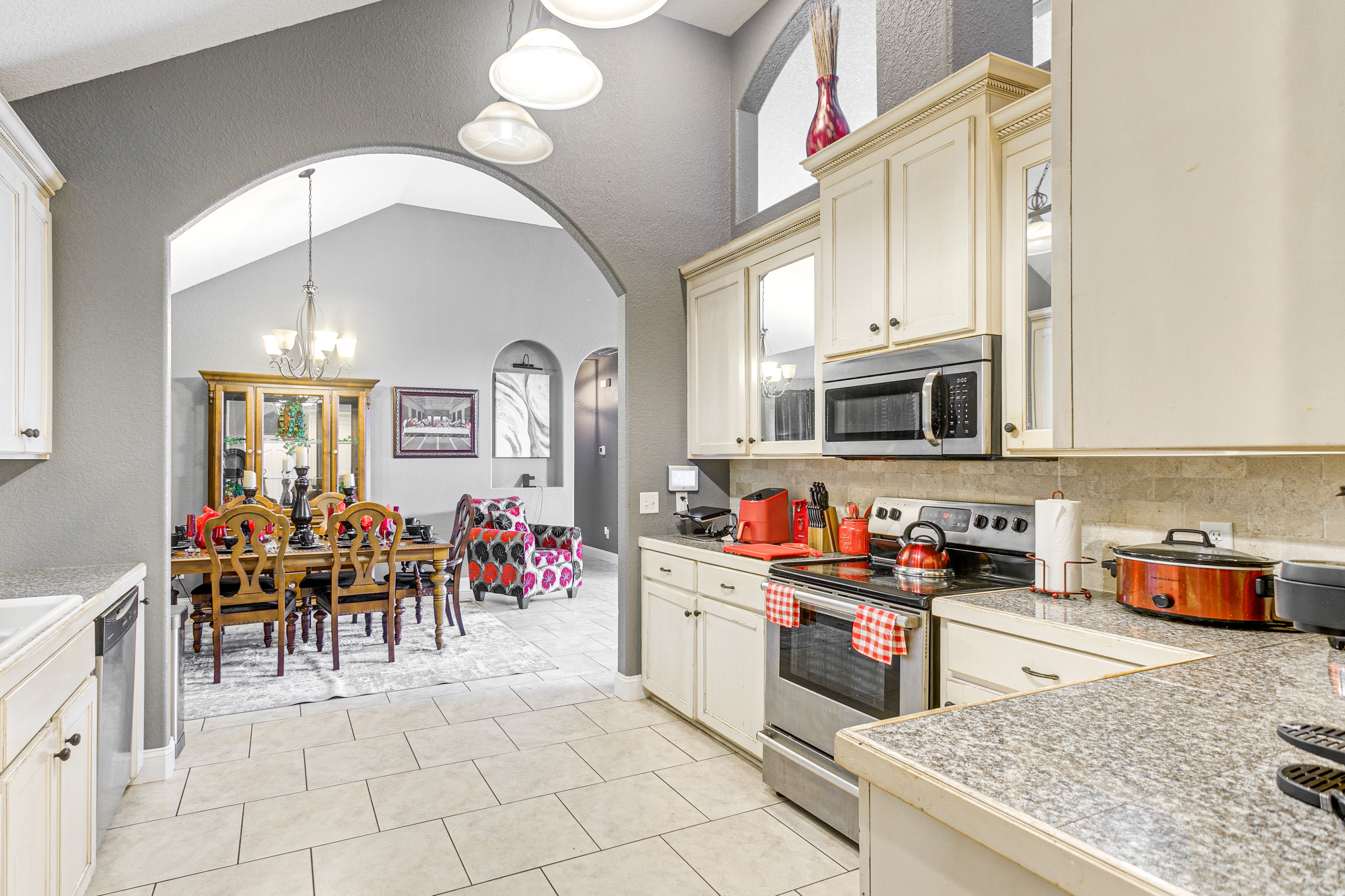 Kitchen | Single-Story Home | Central A/C & Heating | Free WiFi