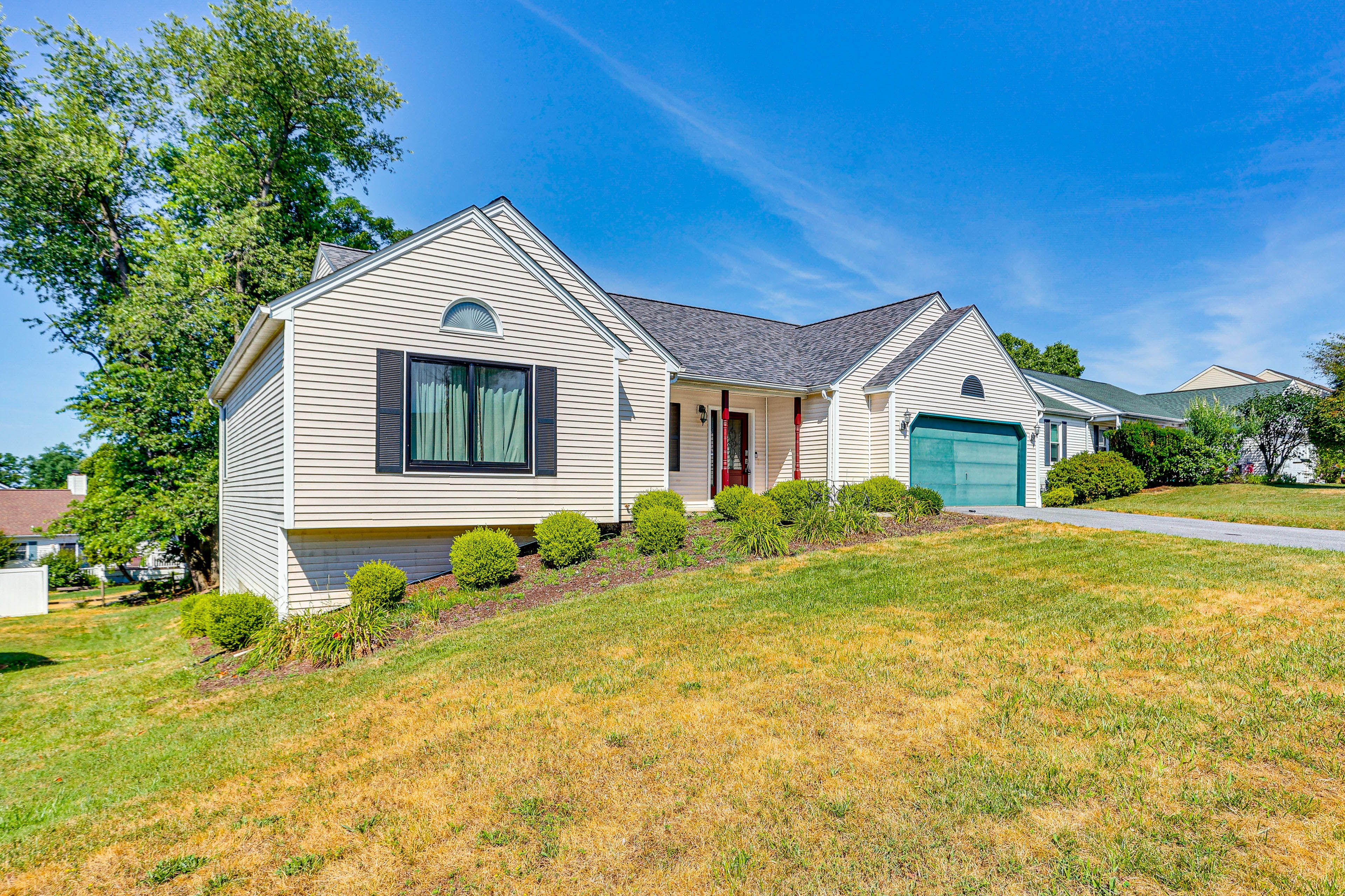 Property Exterior | Shared Garage (1 Vehicle) | Shared Driveway (1 Vehicle)