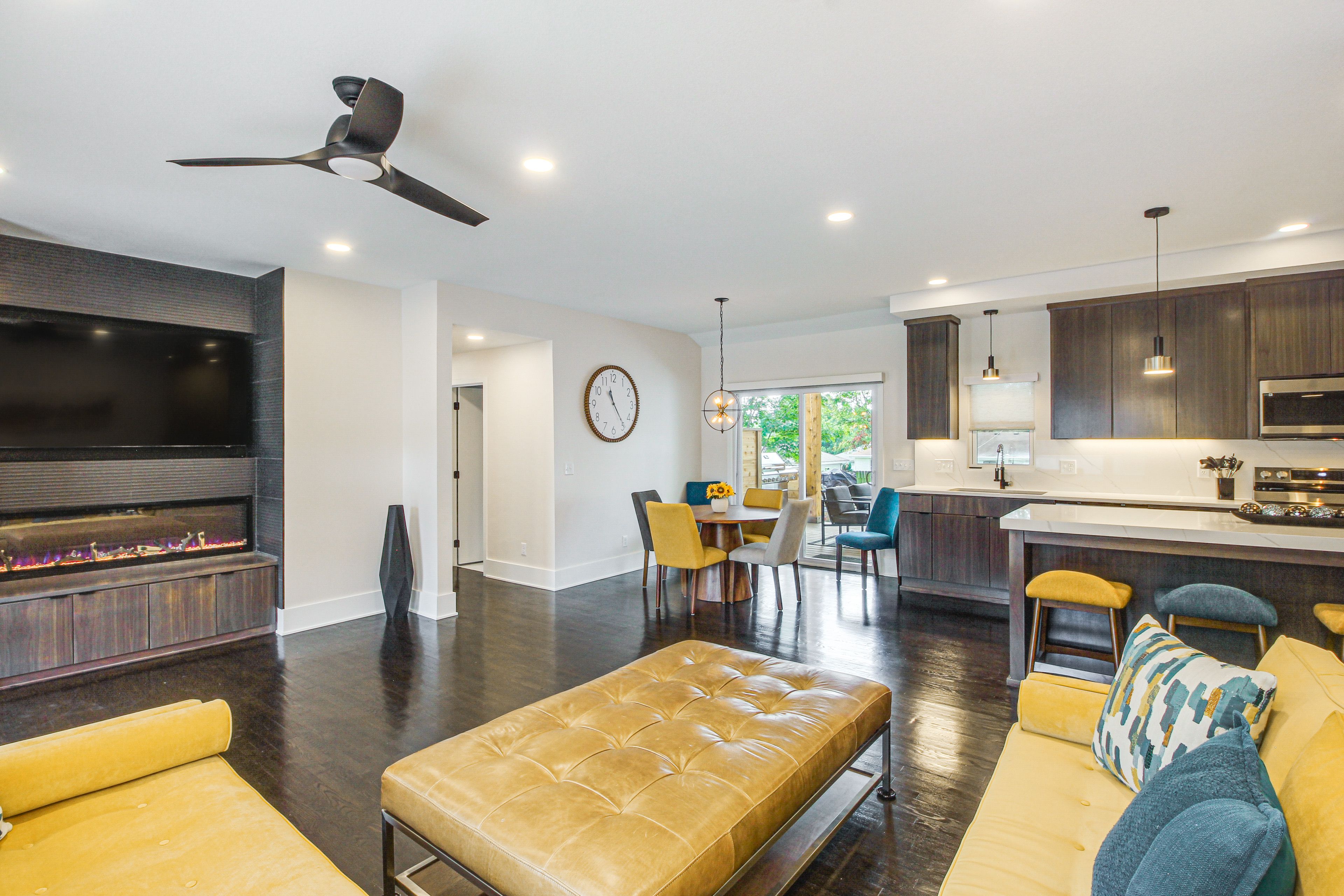 Lenexa Vacation Rental | 5BR | 3BA | 2,900 Sq Ft | 2 Steps Required