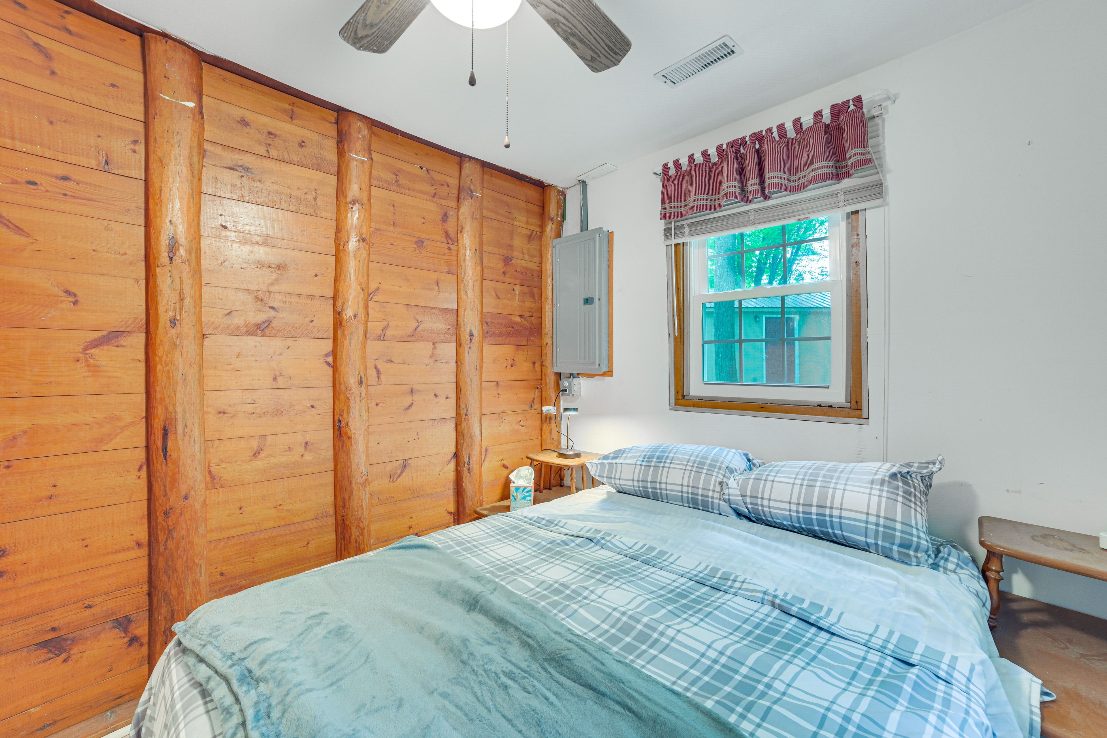 Bedroom 2 | Full Bed | Floor Fans
