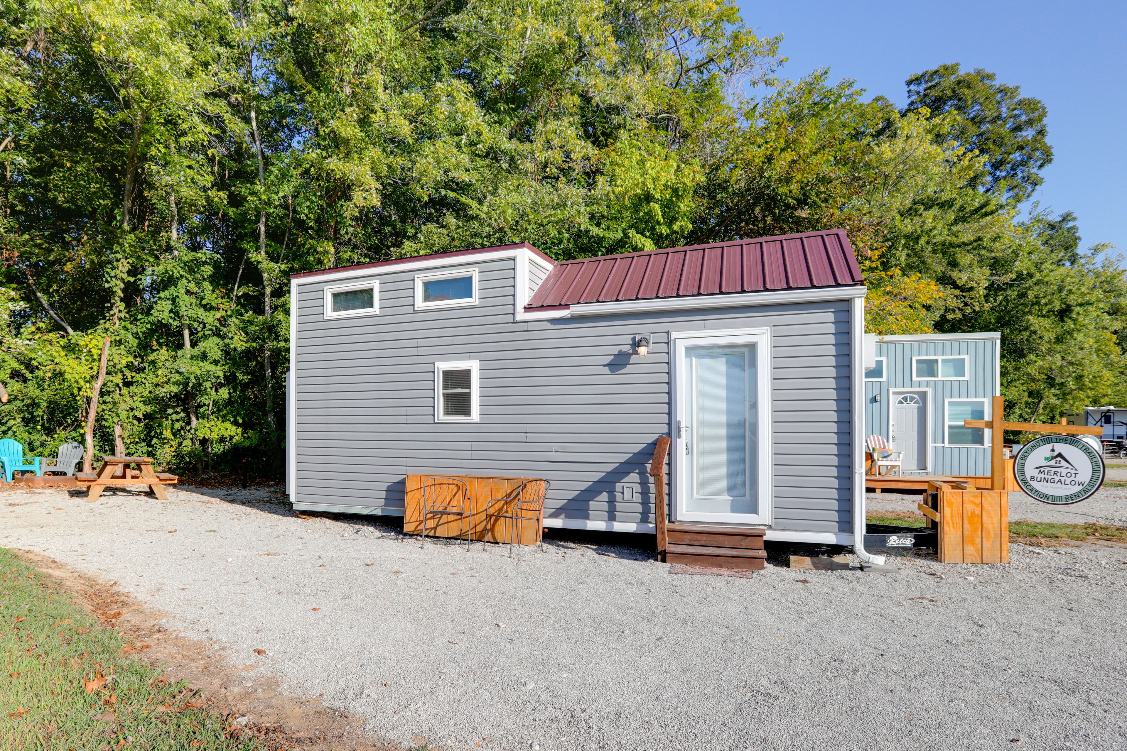 Parking | Driveway (1 Vehicle) | RV Parking | Free Street Parking