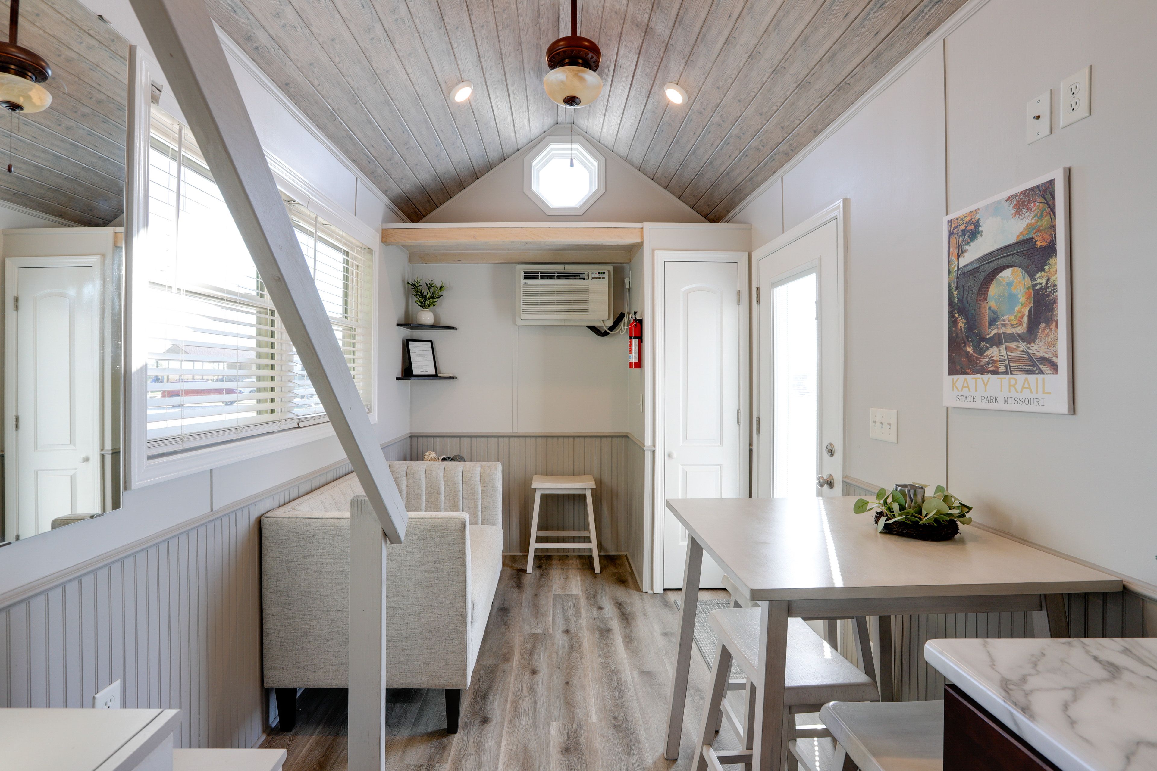 Interior | Dining Area | Dishware & Flatware Provided | Central A/C & Heat