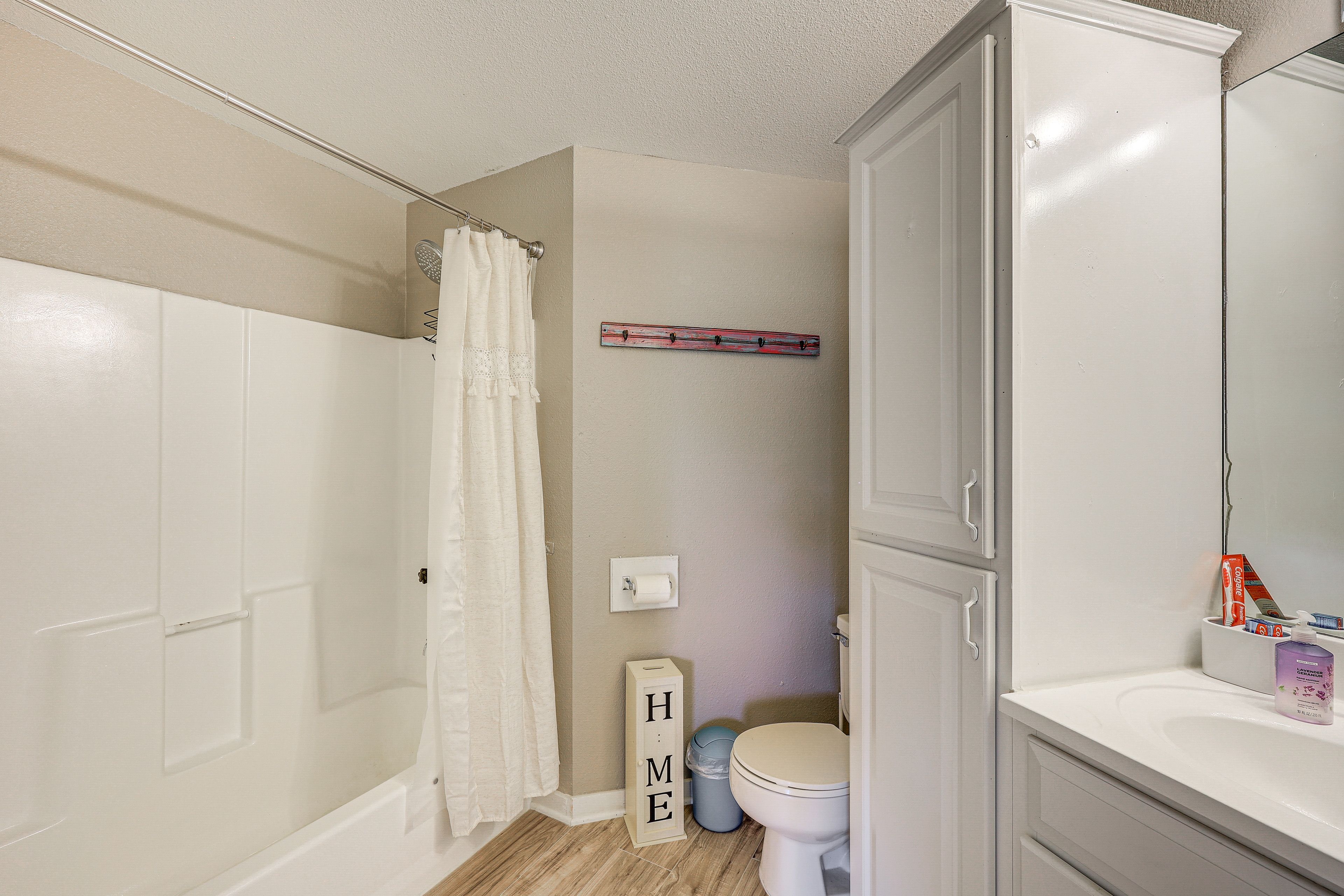 En-Suite Bathroom | Complimentary Toiletries