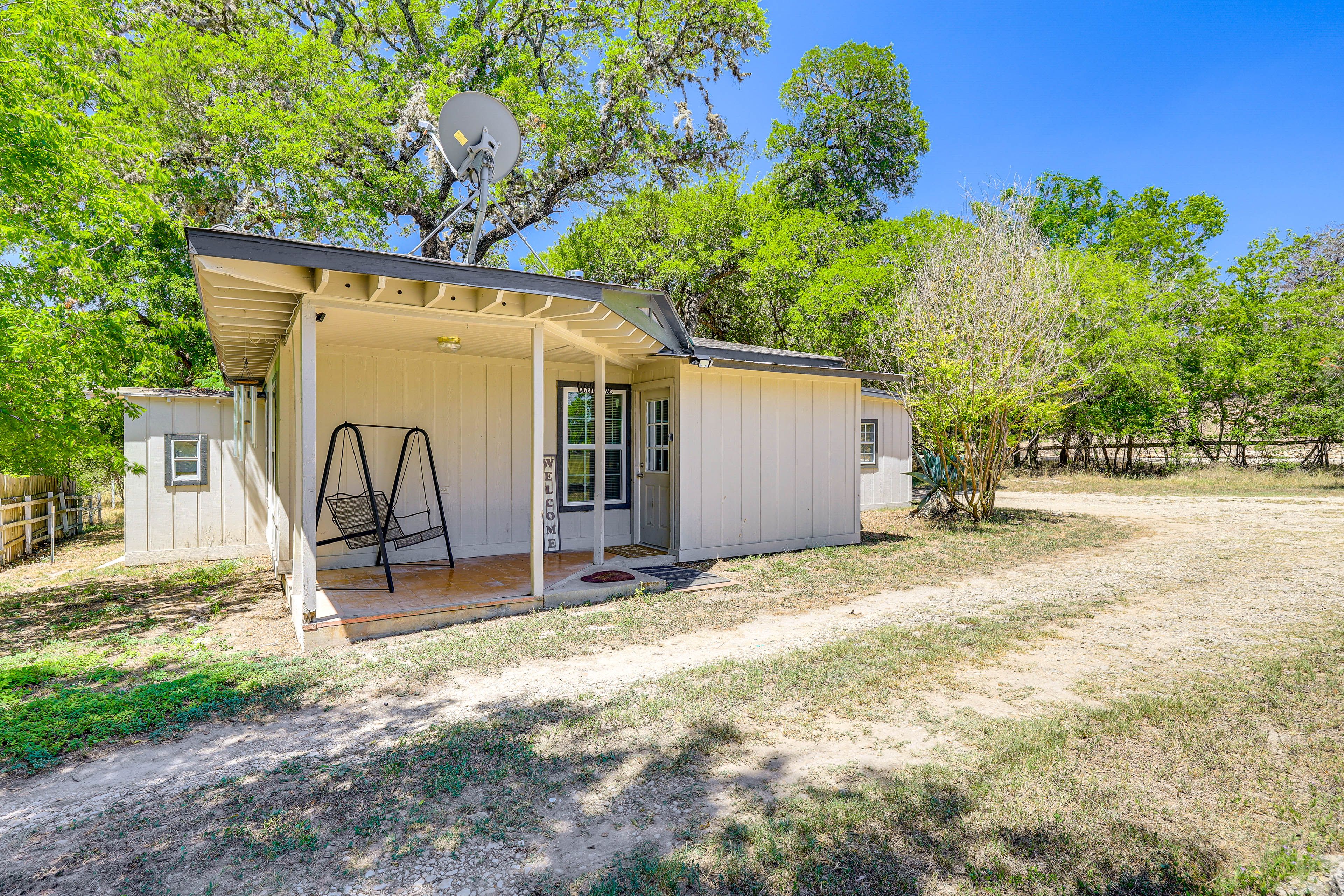 Bandera Vacation Rental | 3BR | 2BA | 1,500 Sq Ft | Step-Free Entry