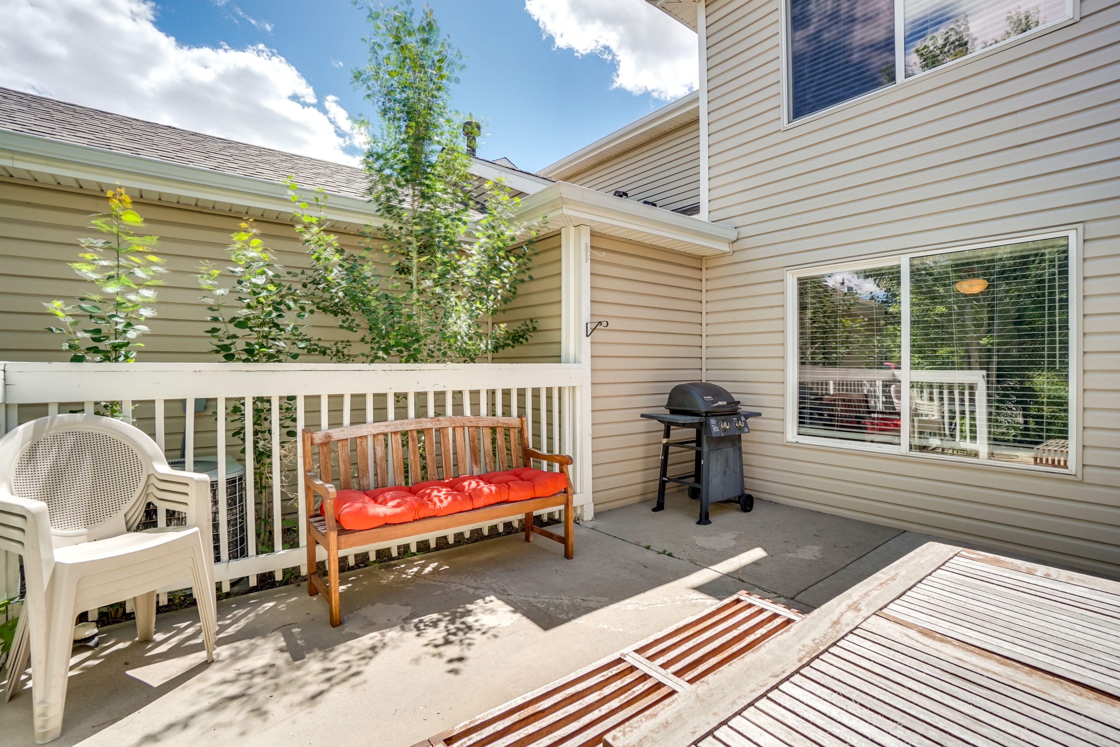 Patio | Gas Grill | Dining Area