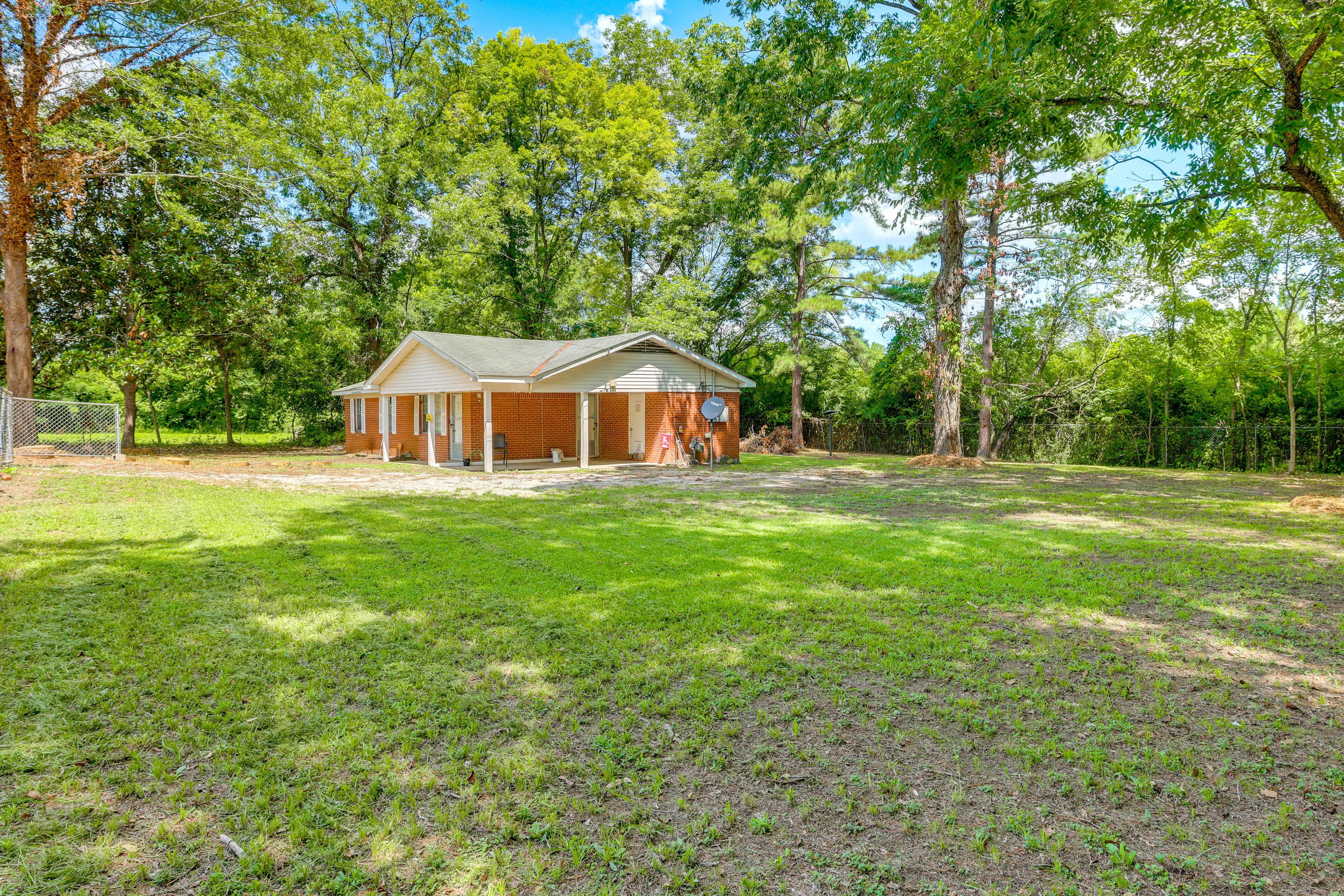 Fenced Yard