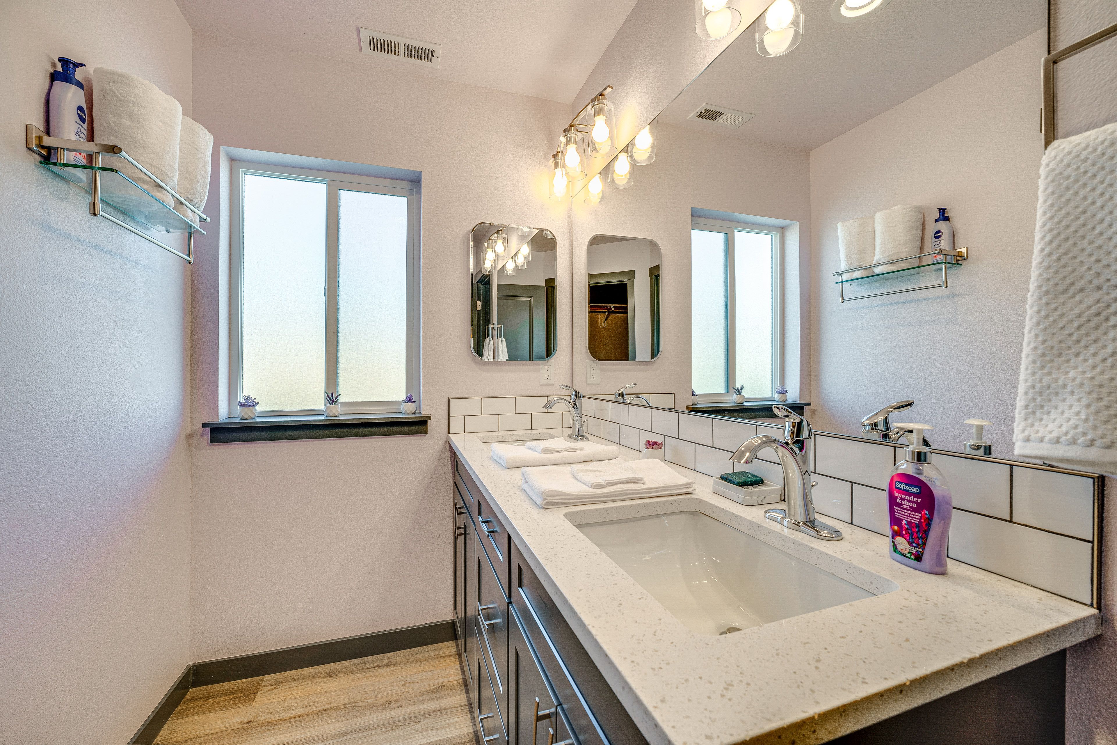 Bathroom | Complimentary Toiletries | Towels Provided
