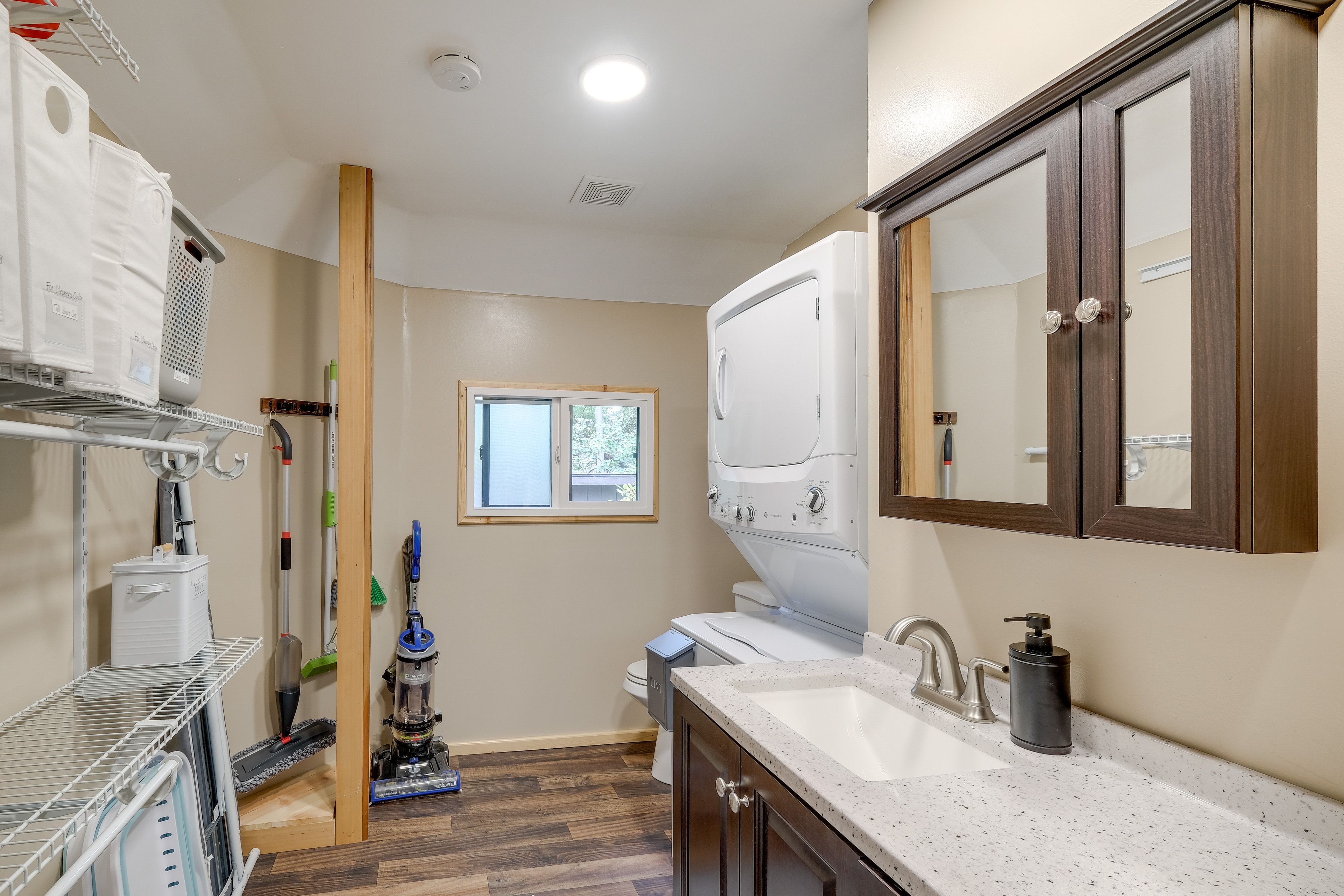 Half Bathroom | Washer & Dryer