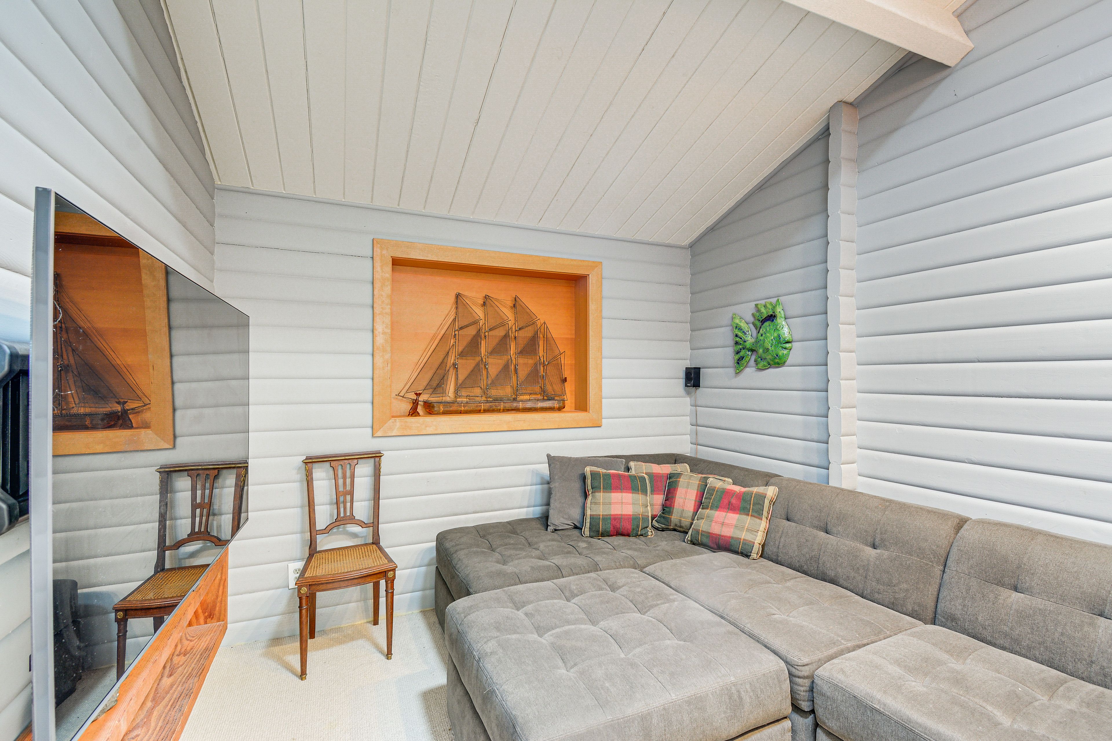 Media Room (Main House) | 1st Floor