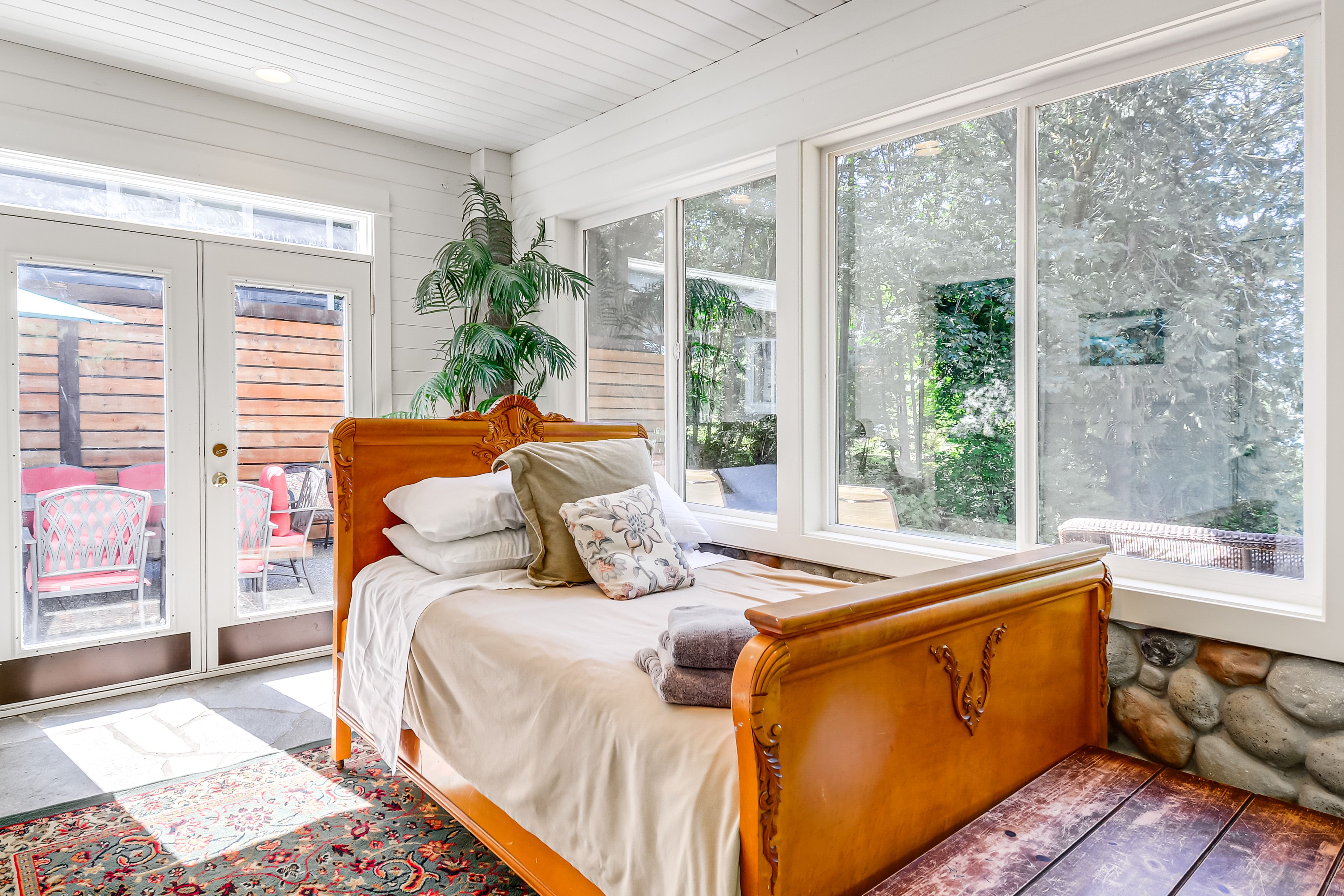 Nook (Main House) | 1st Floor | Full Bed