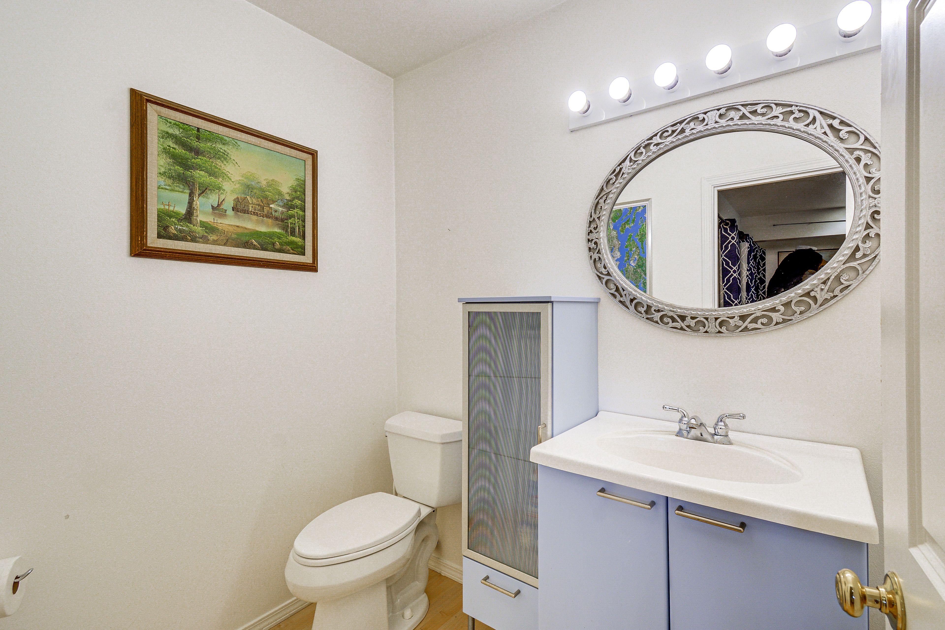 Half Bathroom (Guest House) | 1st Floor