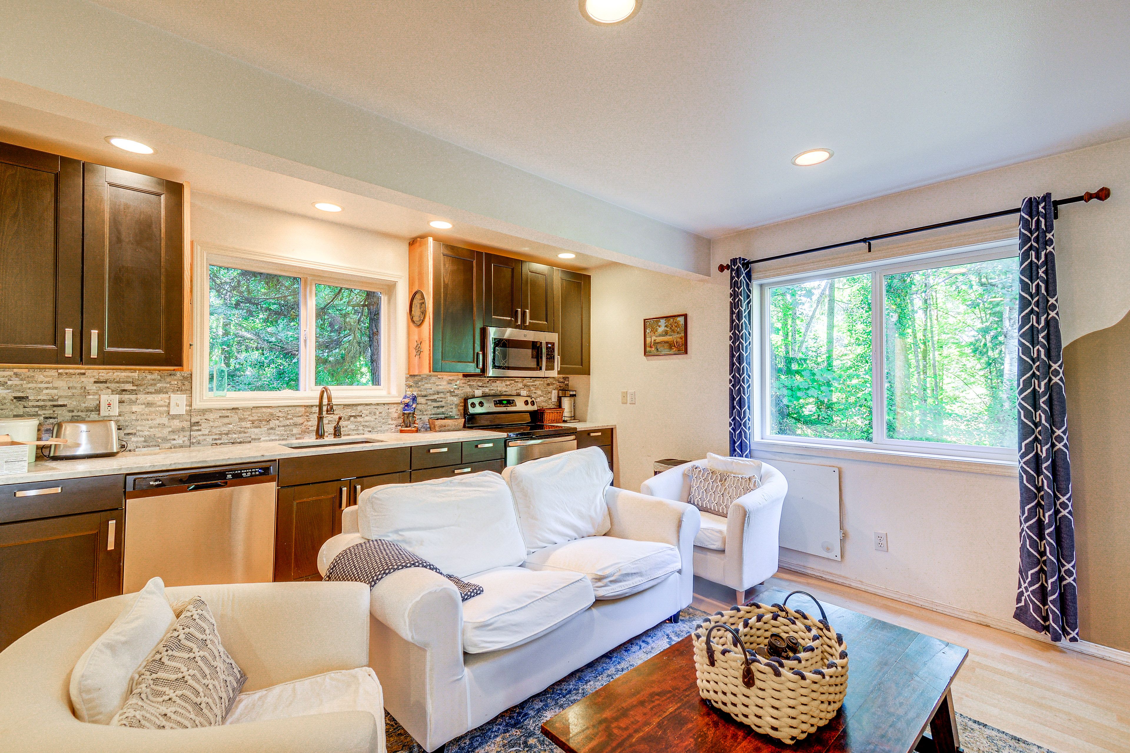 Living Area (Guest House) | 1st Floor | Full Kitchen w/ Dishwasher