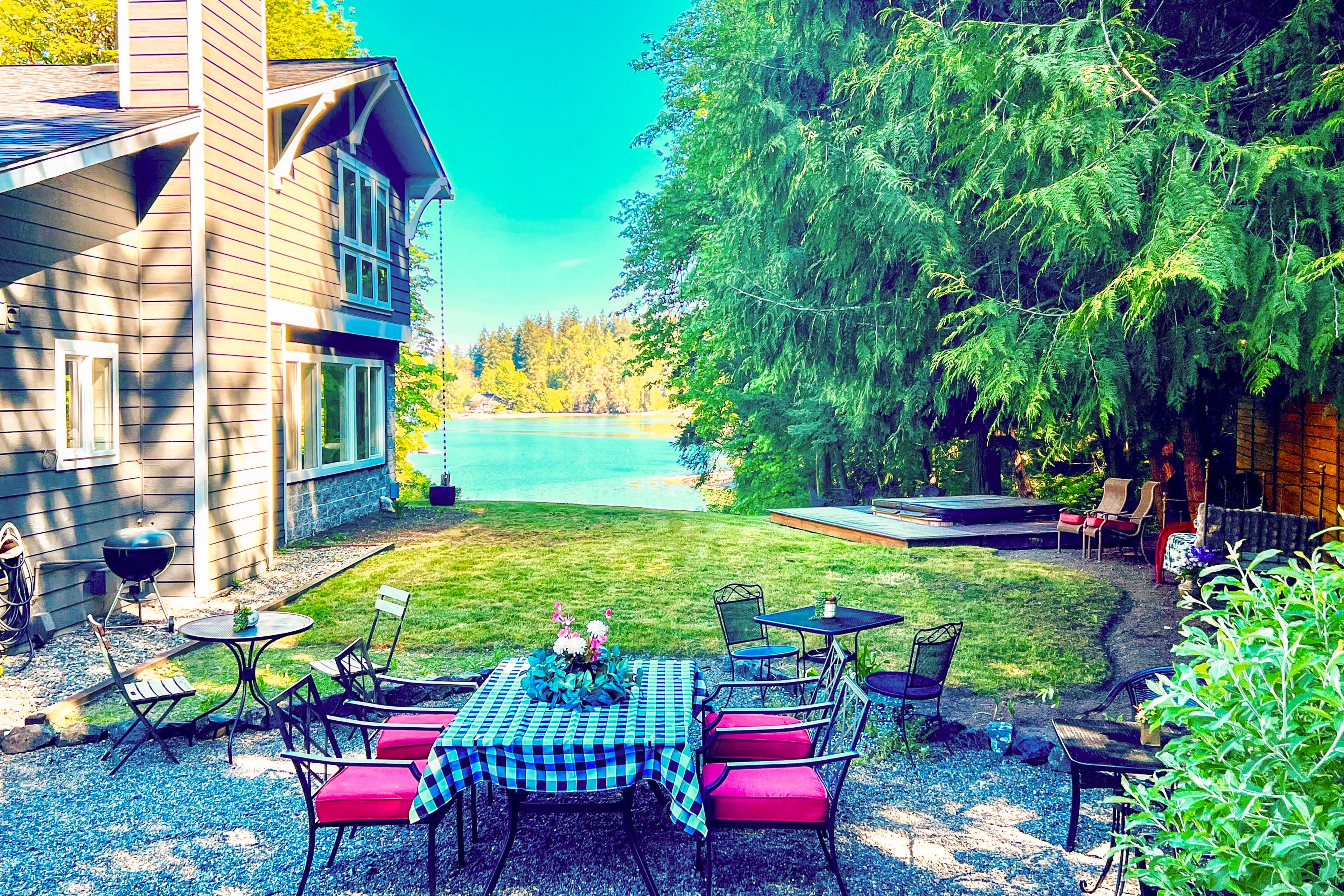Outdoor Dining Area