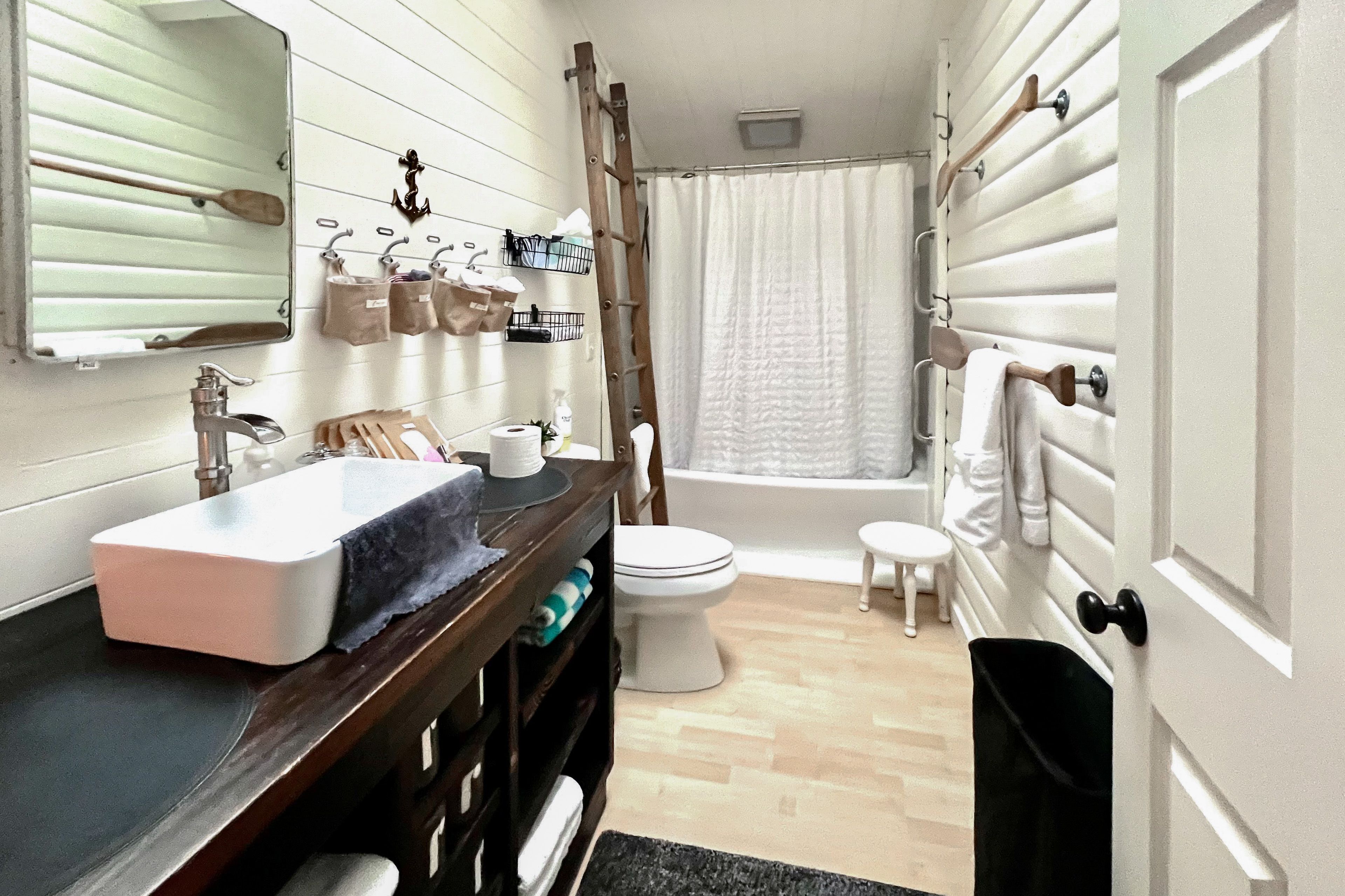 Full Bathroom (Main House) | 1st Floor