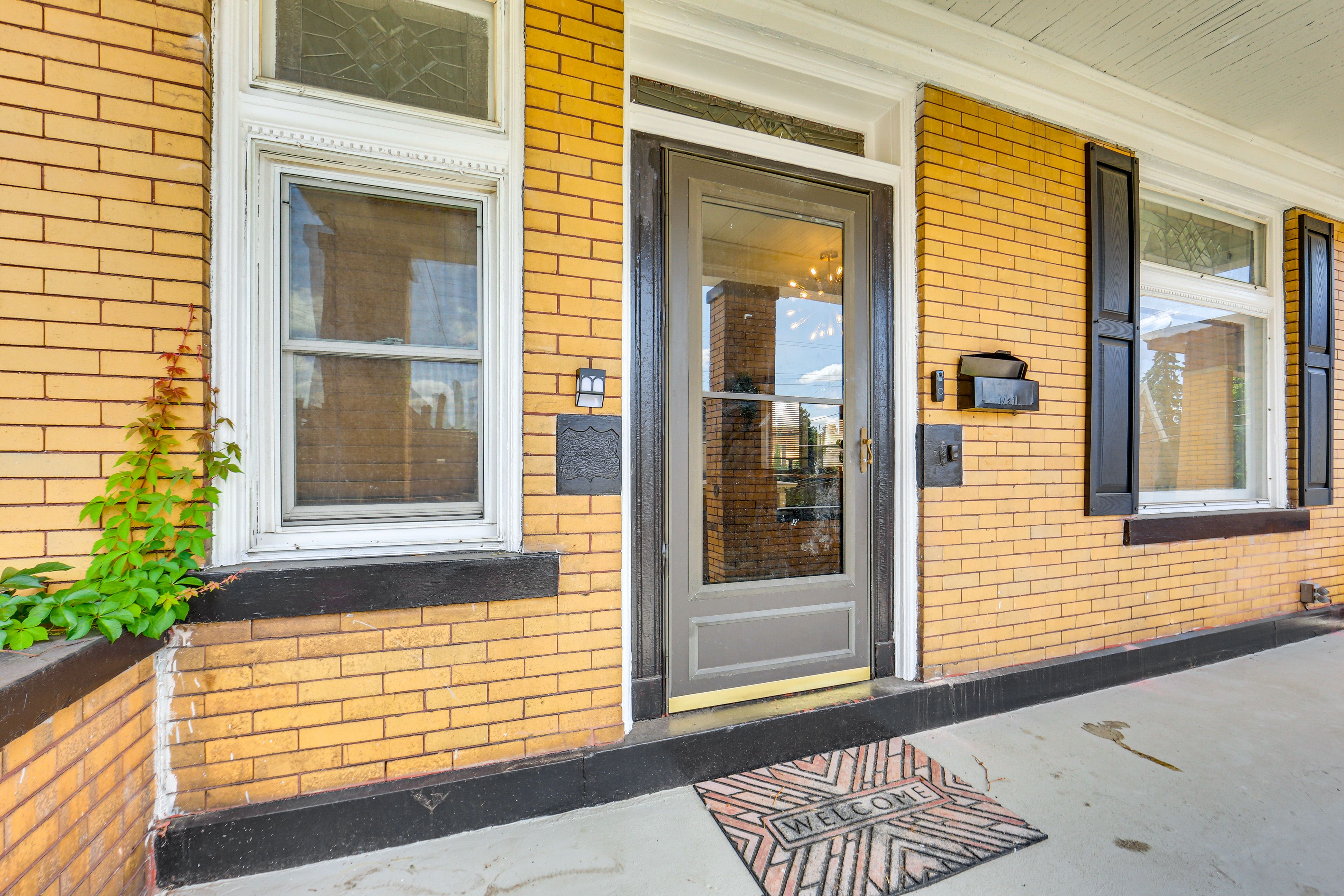 House Exterior | Keyless Entry
