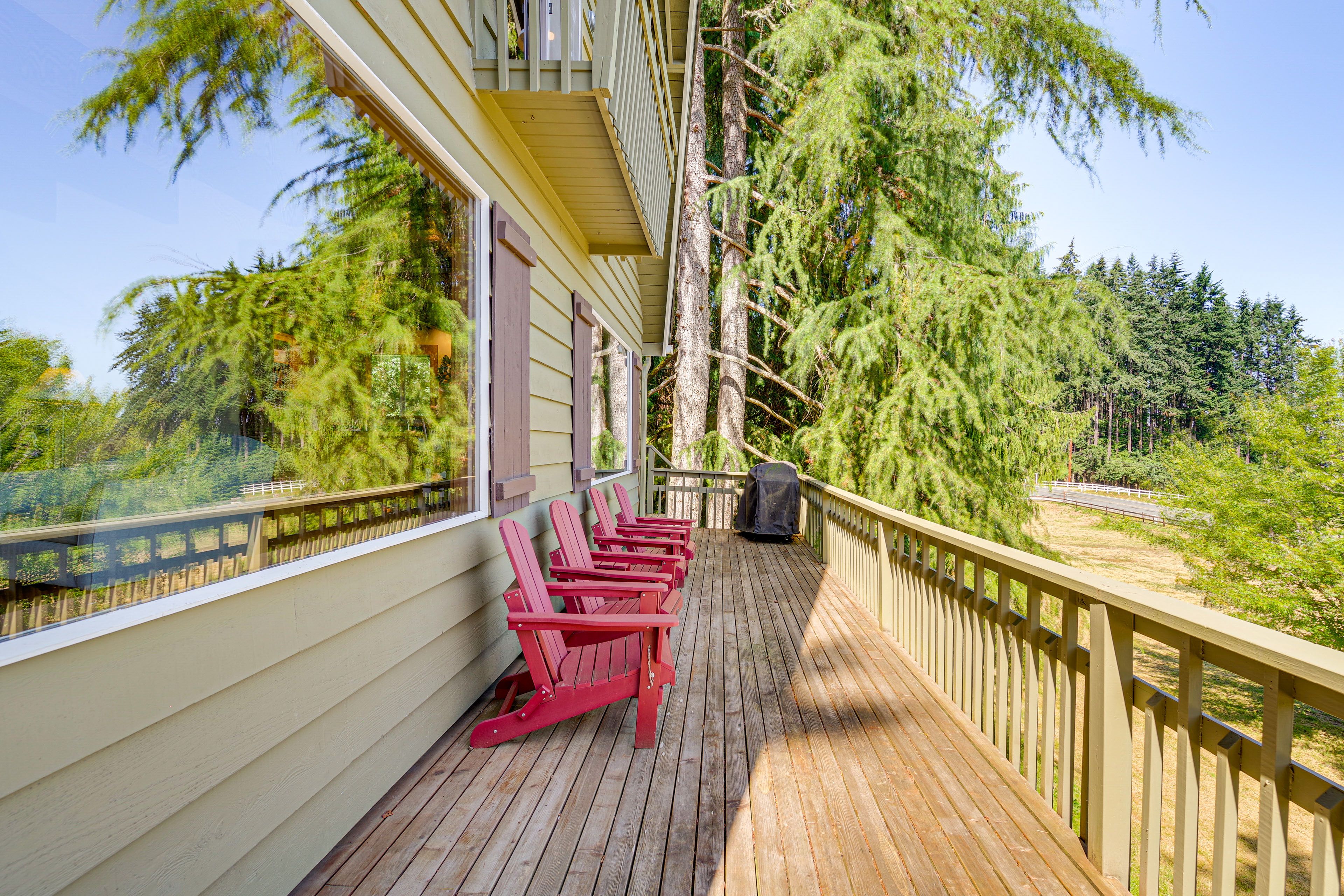 Upper Deck | BBQ Grill