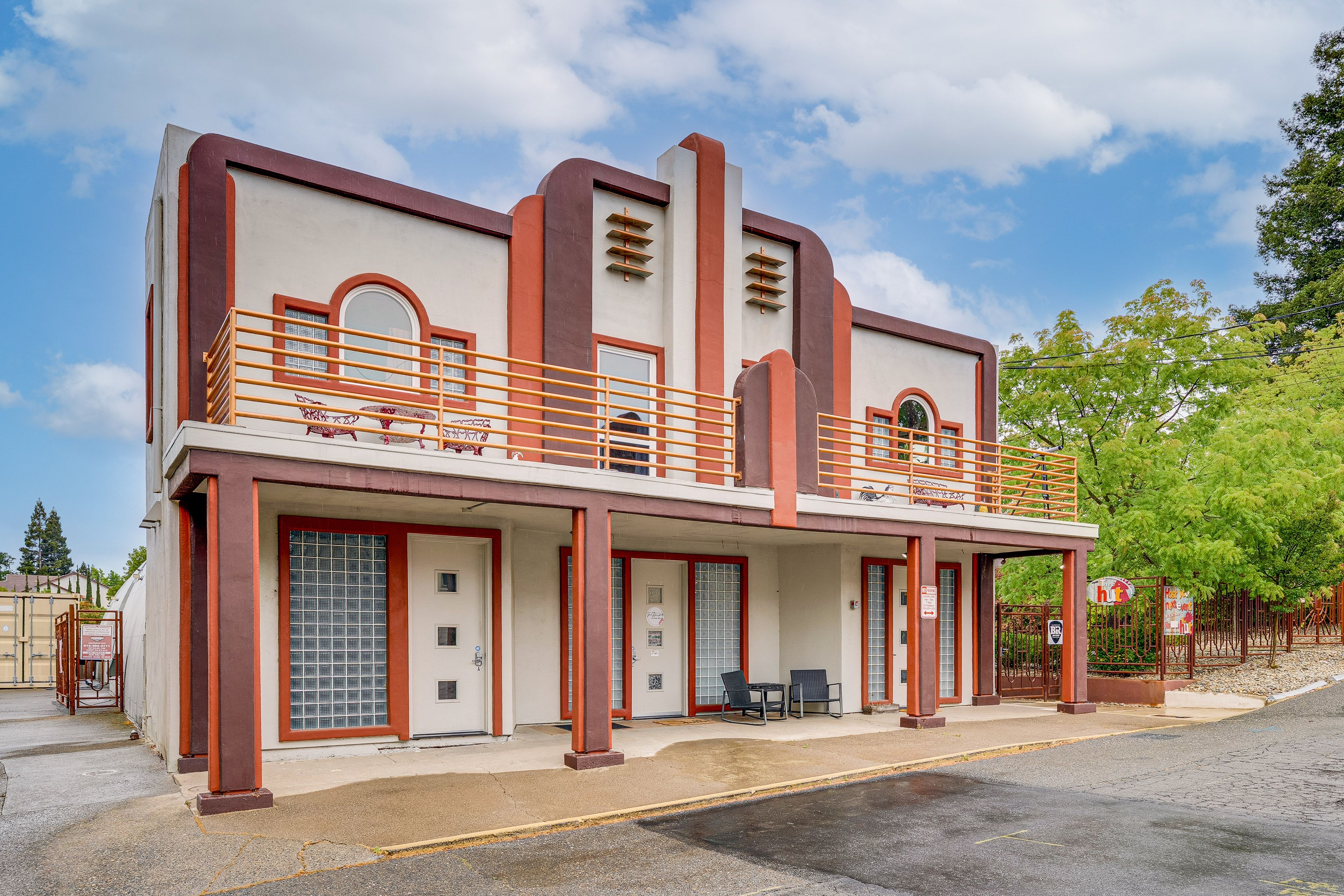 Fair Oaks Vacation Rental | 3BR | 2BA | 1,500 Sq Ft | Stairs to Enter