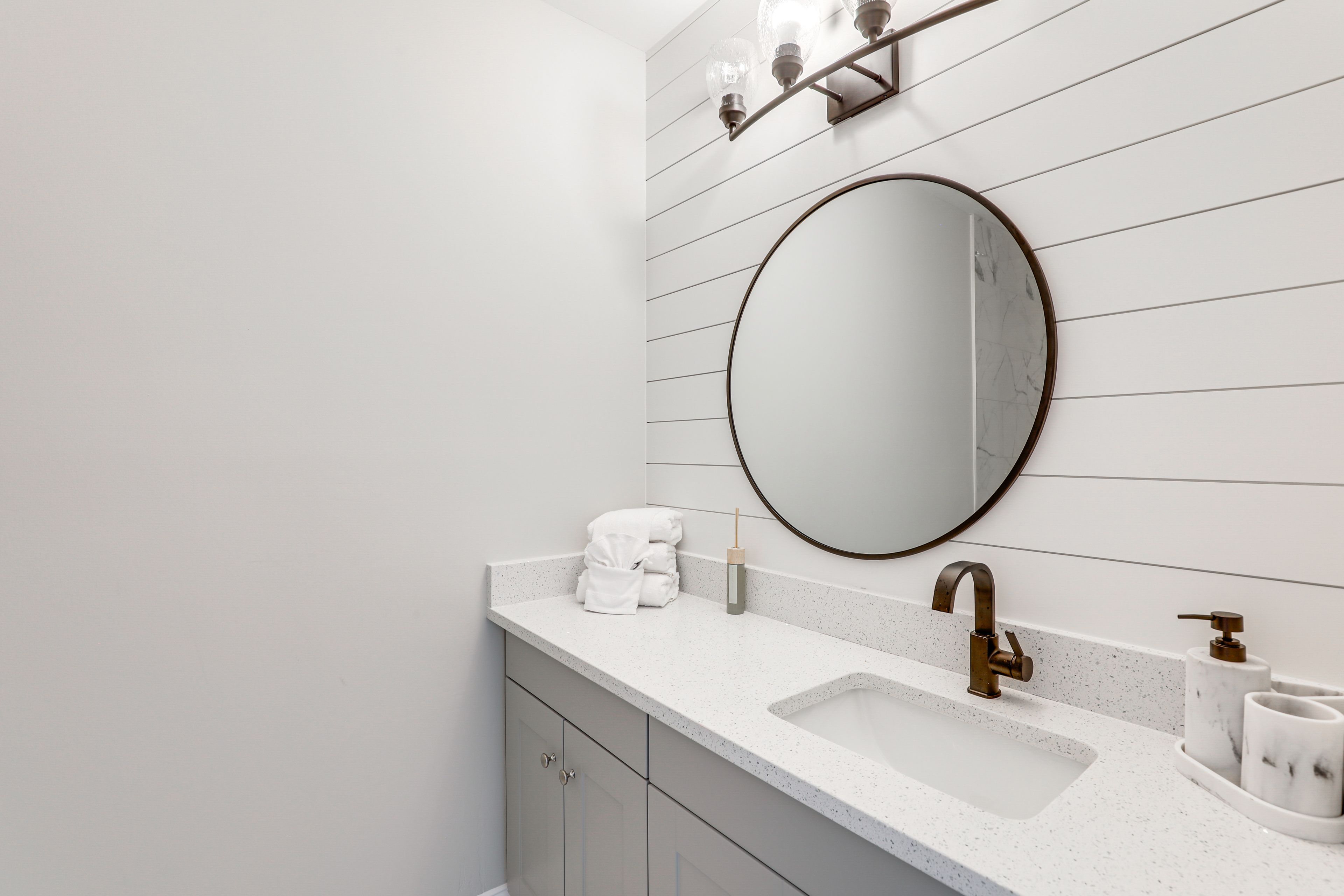 En-Suite Bathroom | Towels Provided | Complimentary Toiletries | 3rd Floor