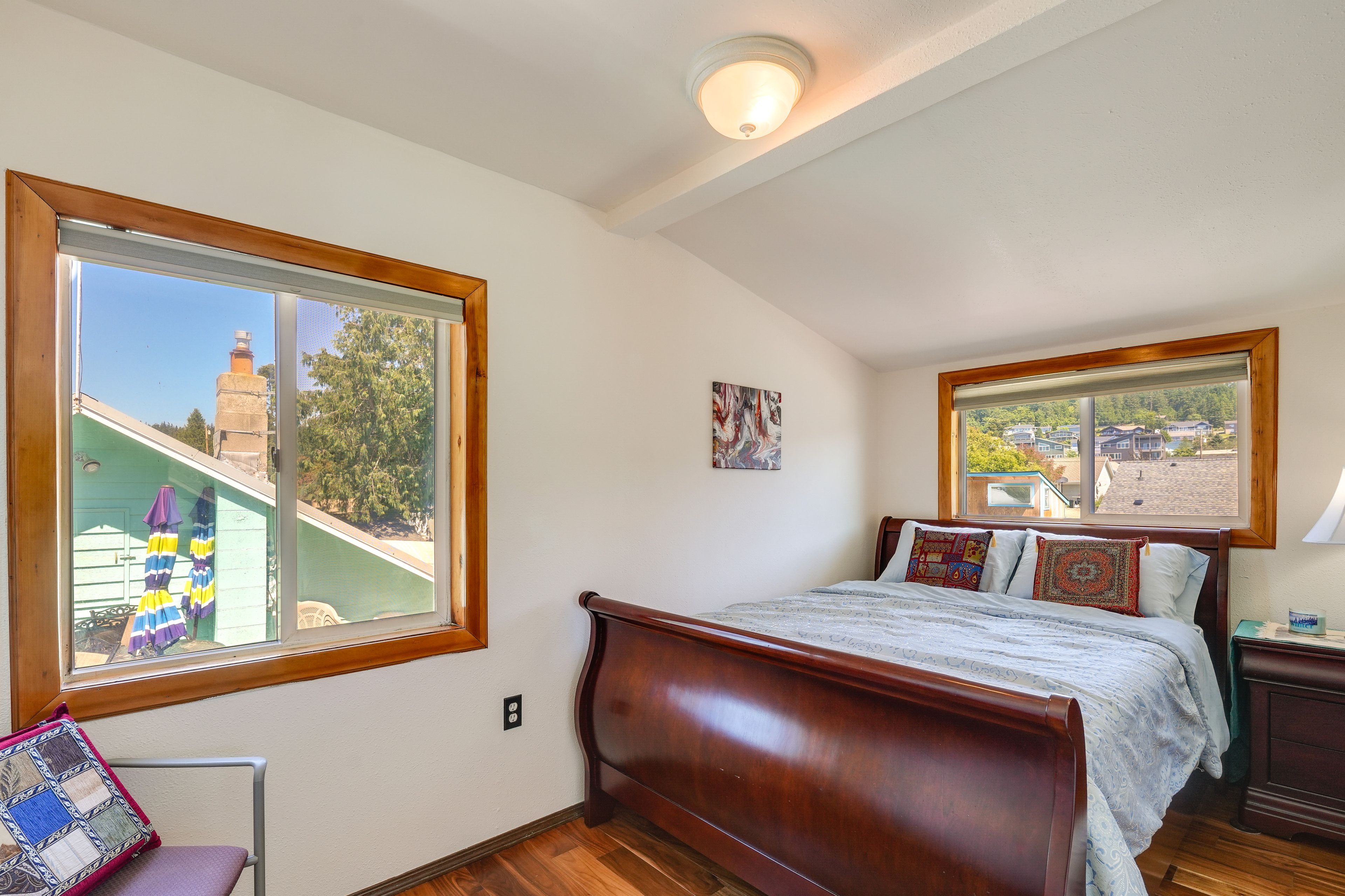 Bedroom 2 | 2nd Floor | Queen Bed