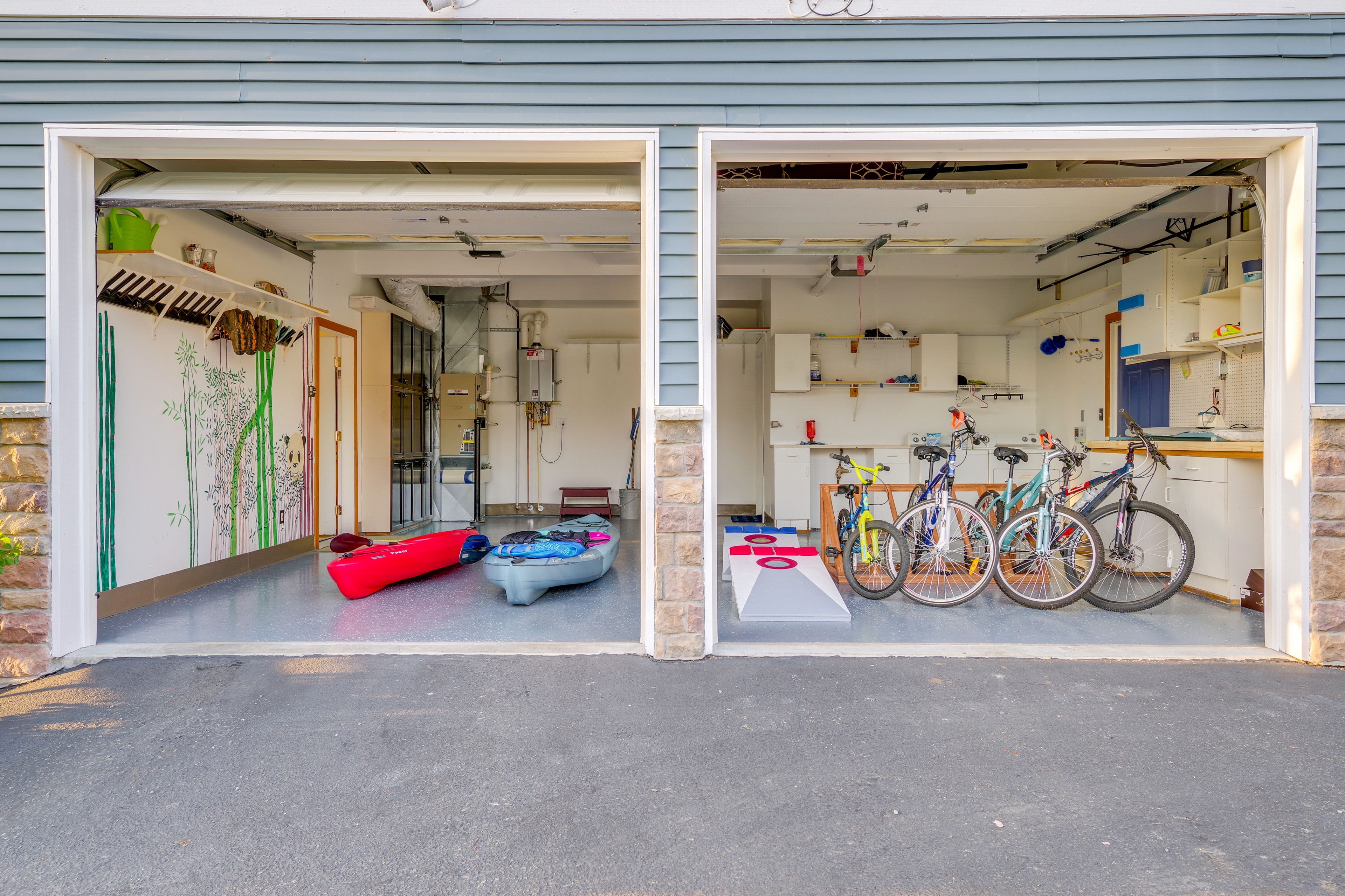 Garage | Cornhole | Kayaks | Bicycles | Washer & Dryer