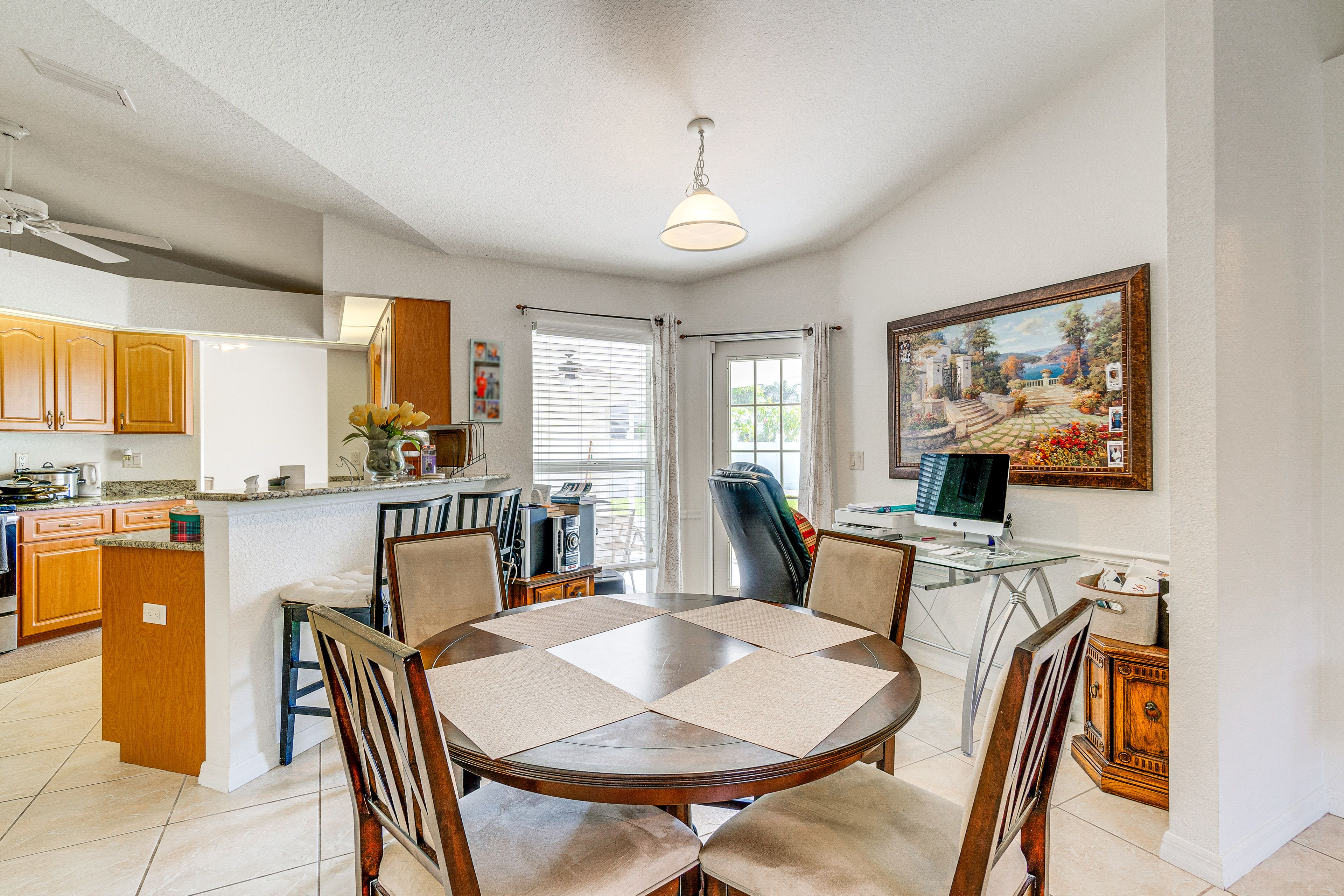 Dining Area | Central A/C & Heating