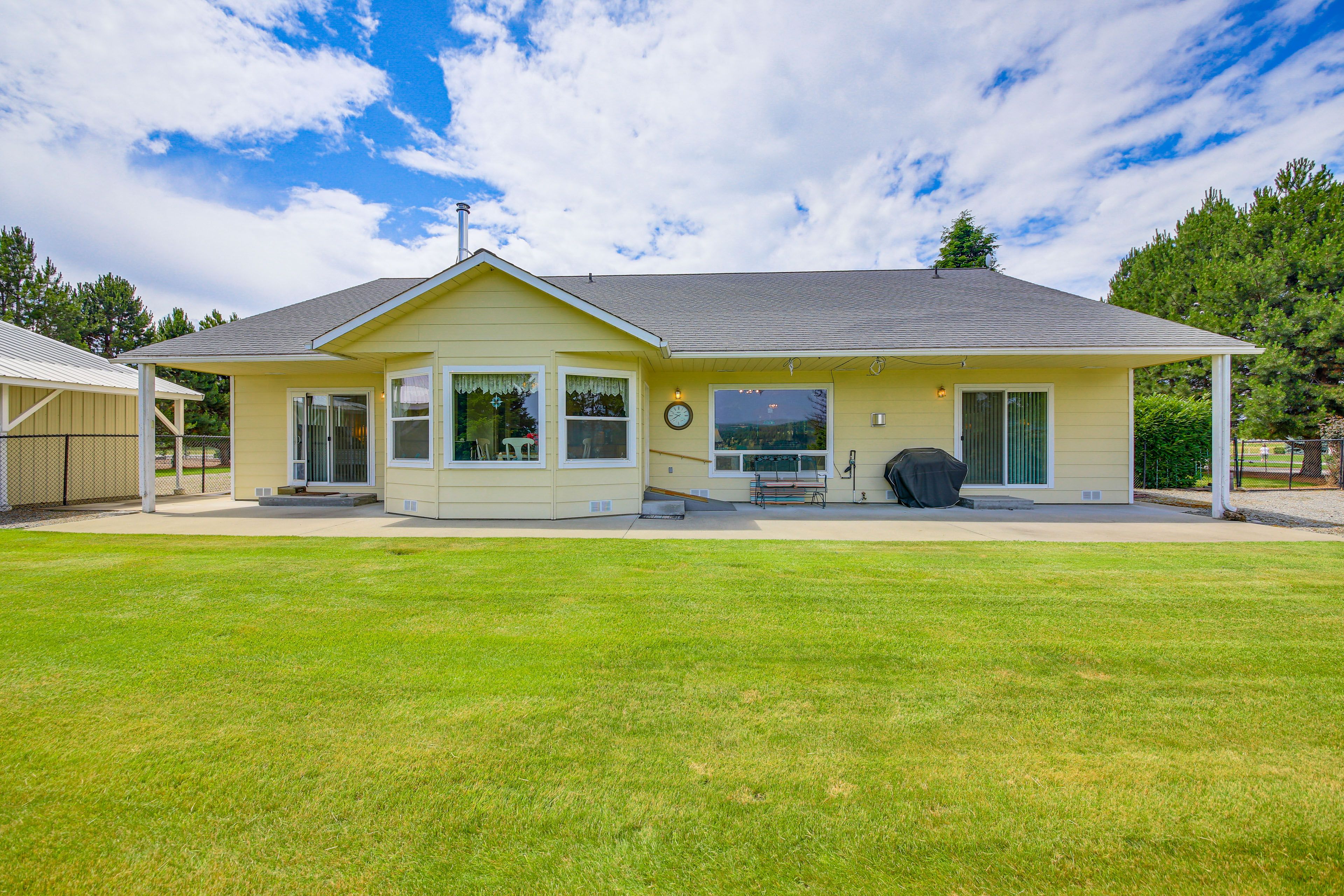 Home Exterior & Backyard