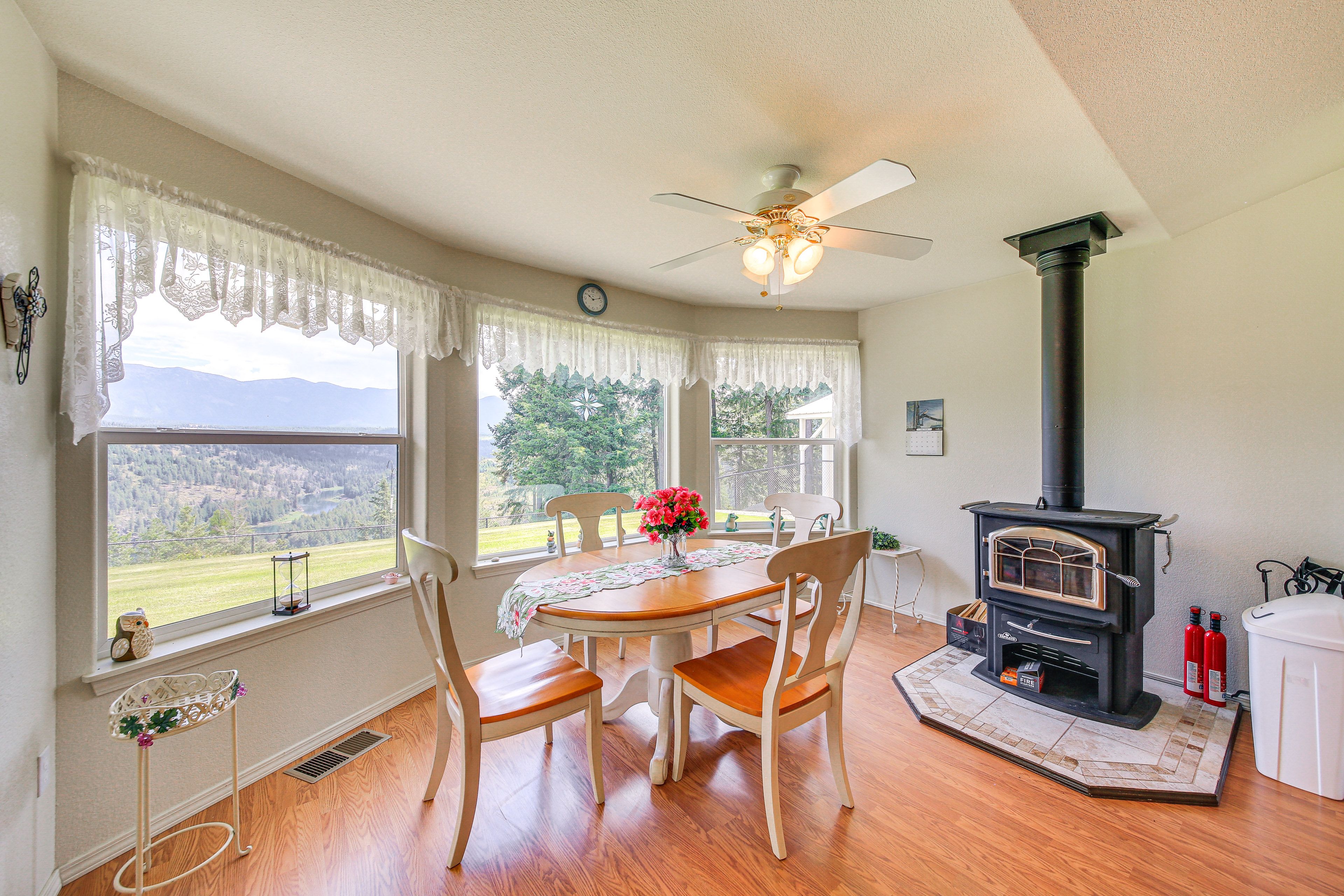 Breakfast Nook | Main Level | Multi-Level Home
