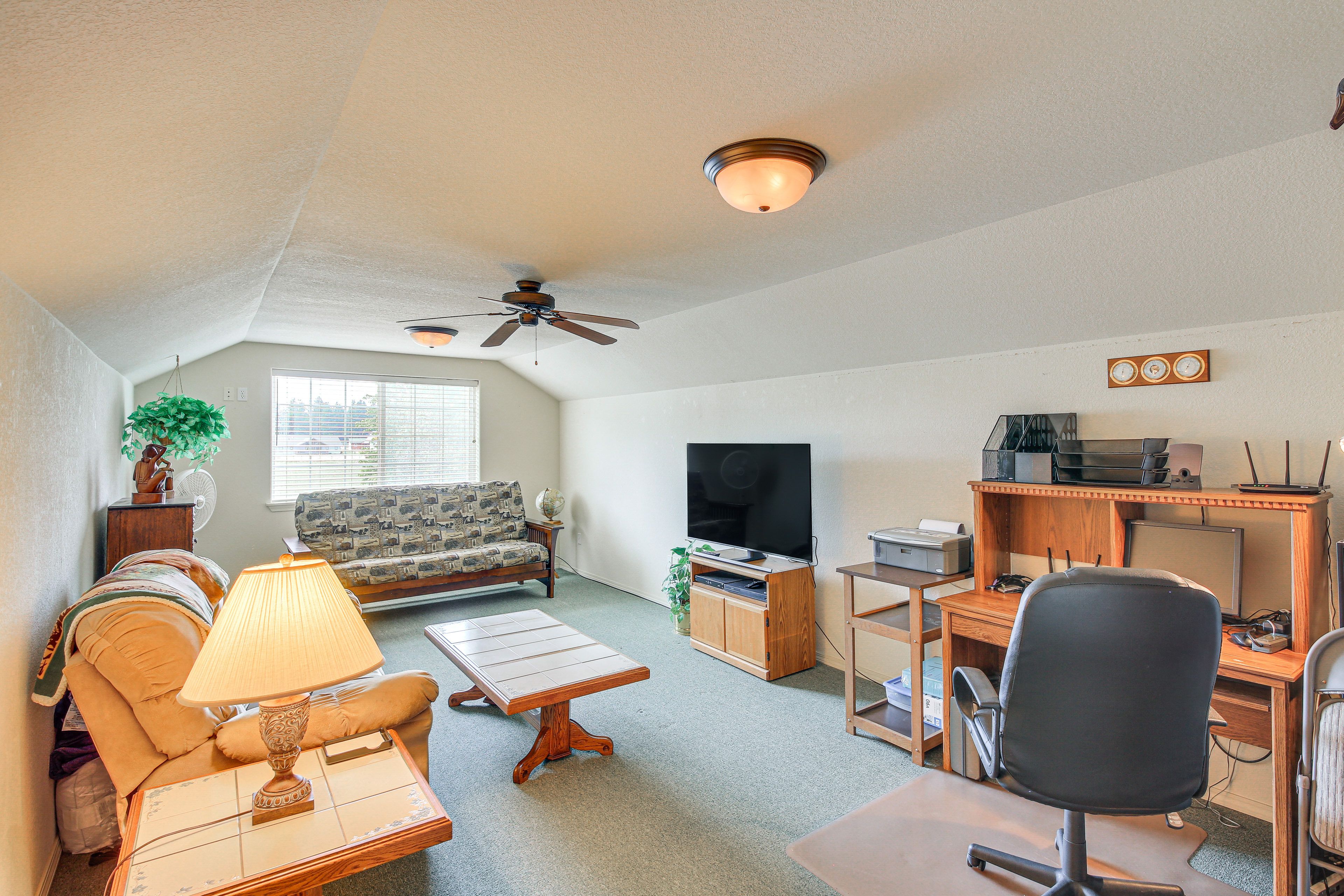 Bedroom 4 | Upper Level | Futon | Work Desk