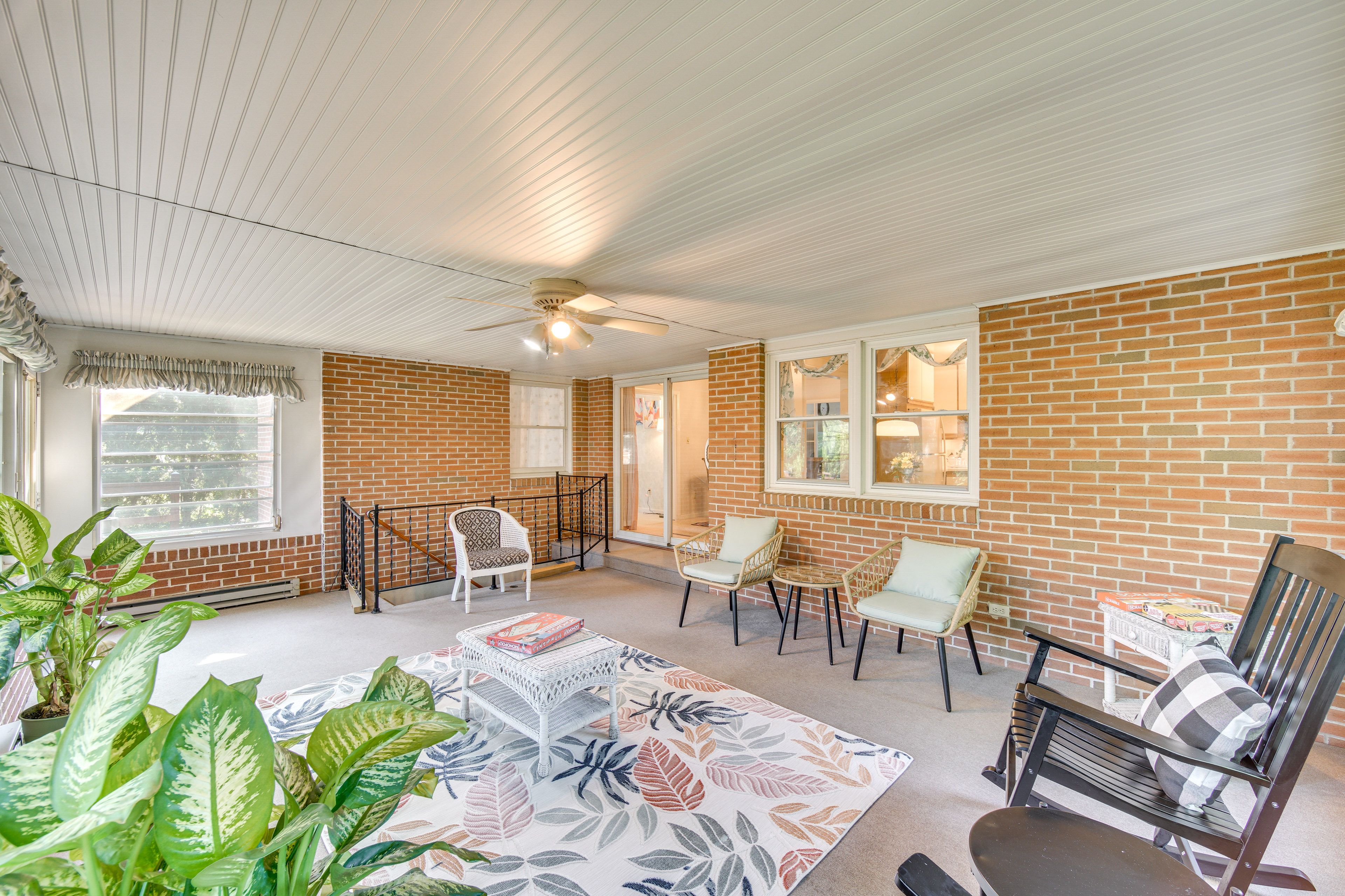 Sinking Spring Vacation Rental | 5BR | 3BA | 1,970 Sq Ft | 2 Steps Required