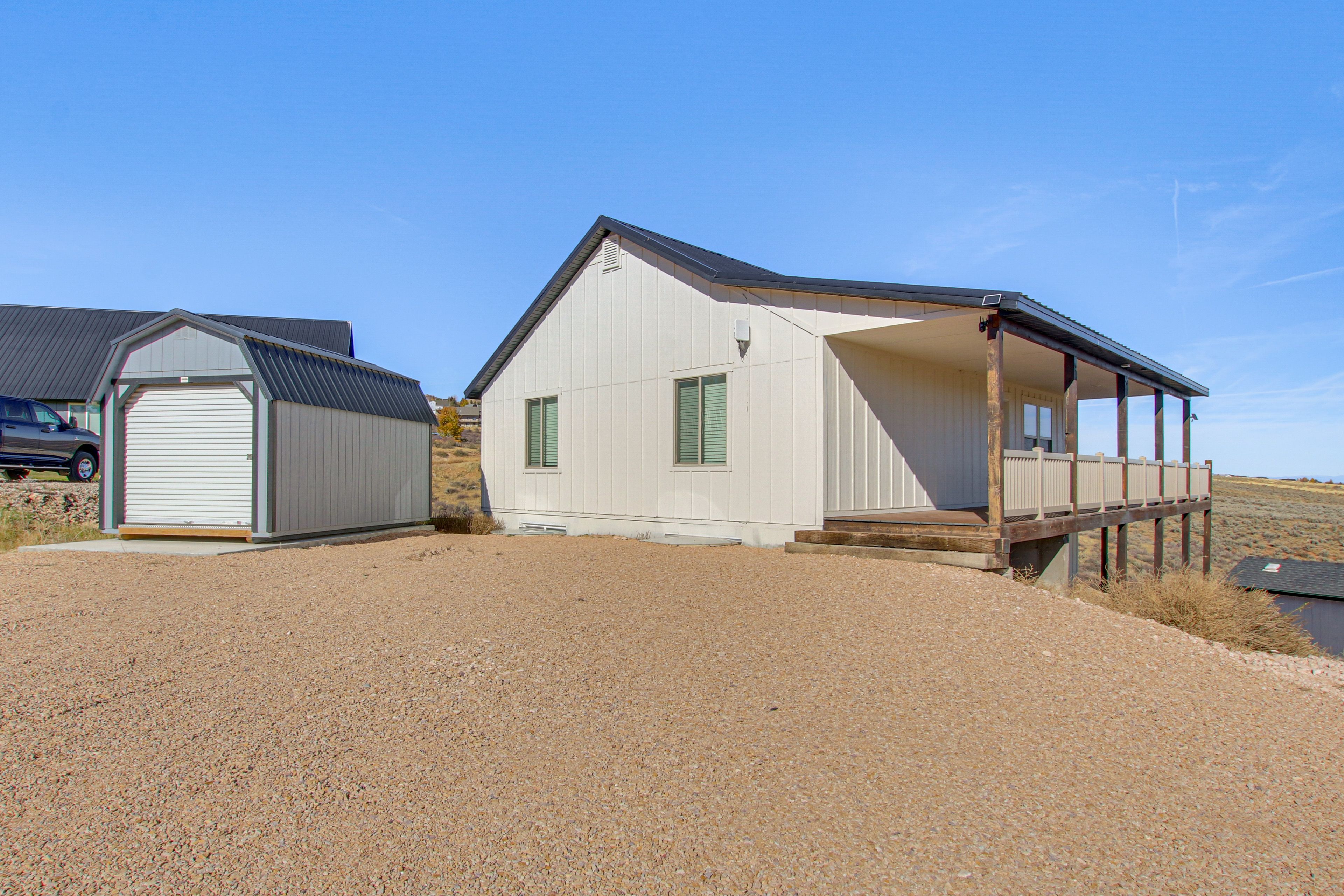 Parking | Driveway (5 Vehicles)