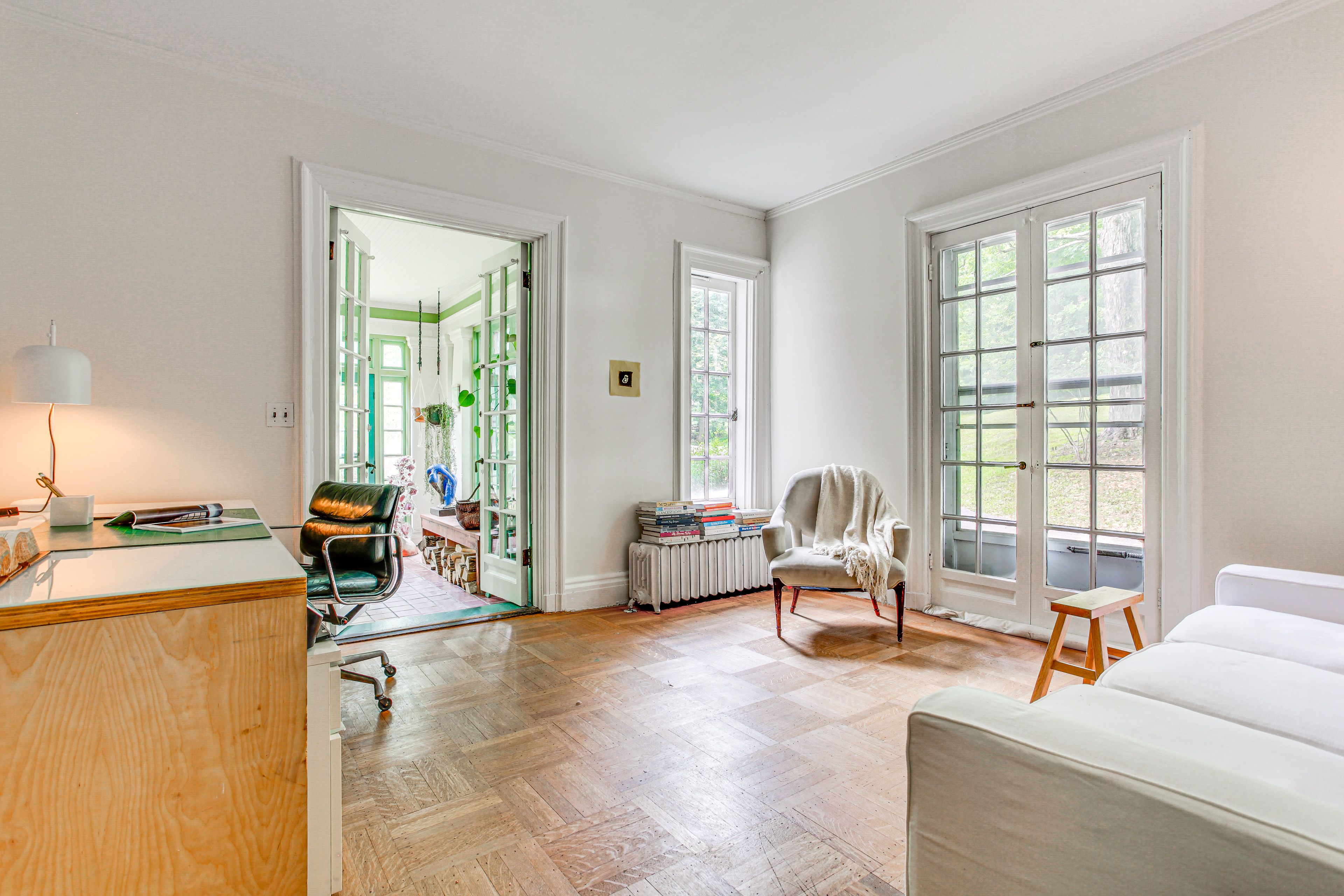 Home Office | Free WiFi | 1st Floor