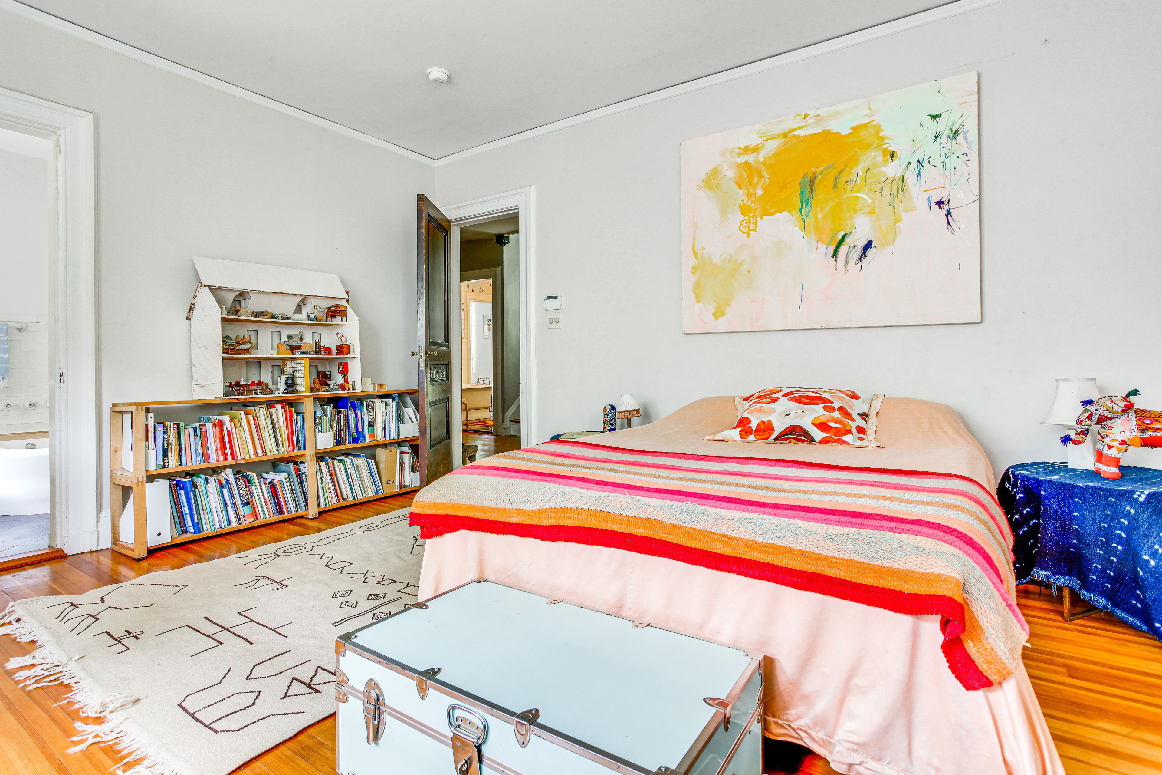 Bedroom 1 | King Bed | En-Suite Bathroom | 2nd Floor
