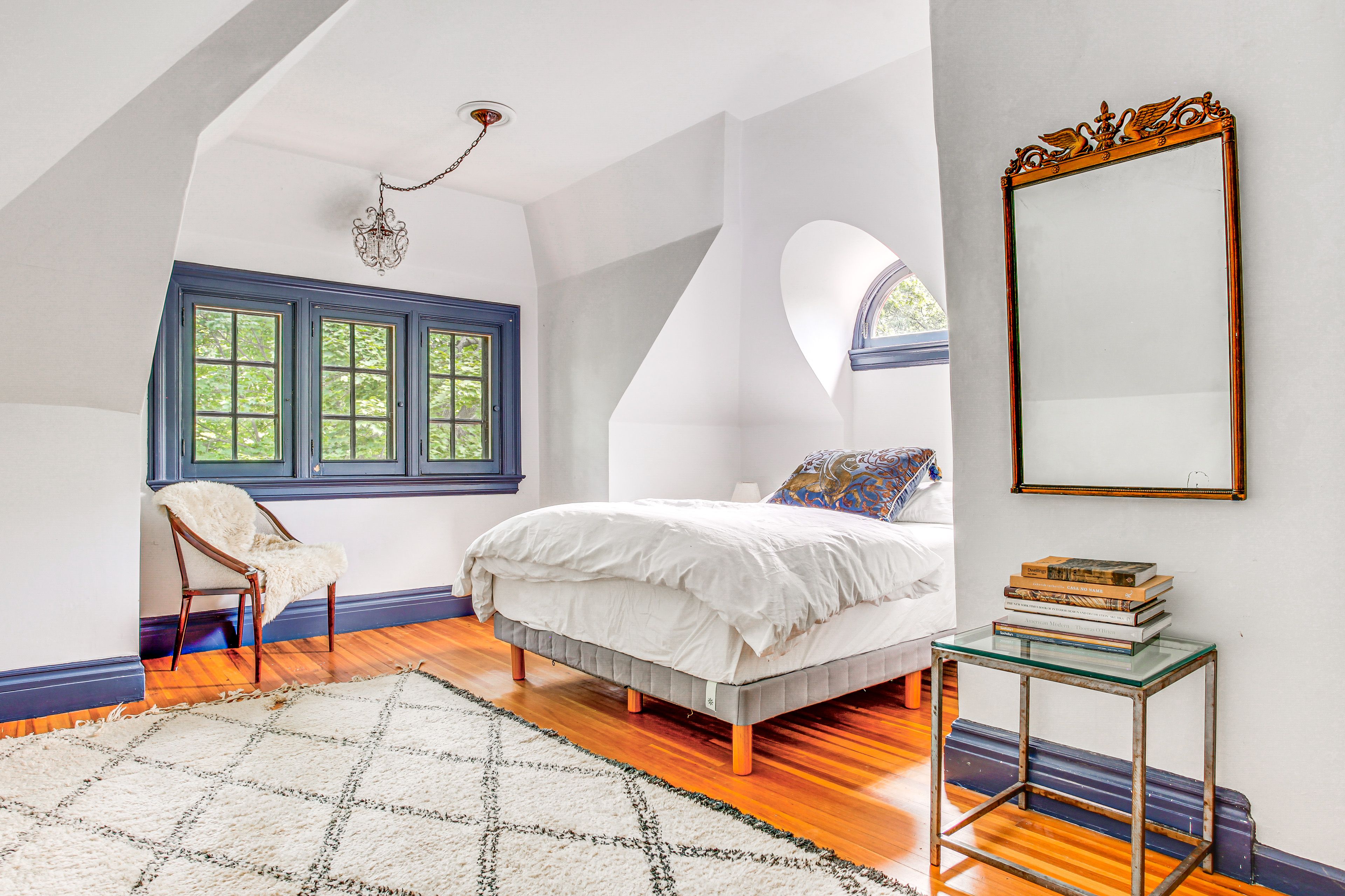 Bedroom 5 | Queen Bed | 3rd Floor