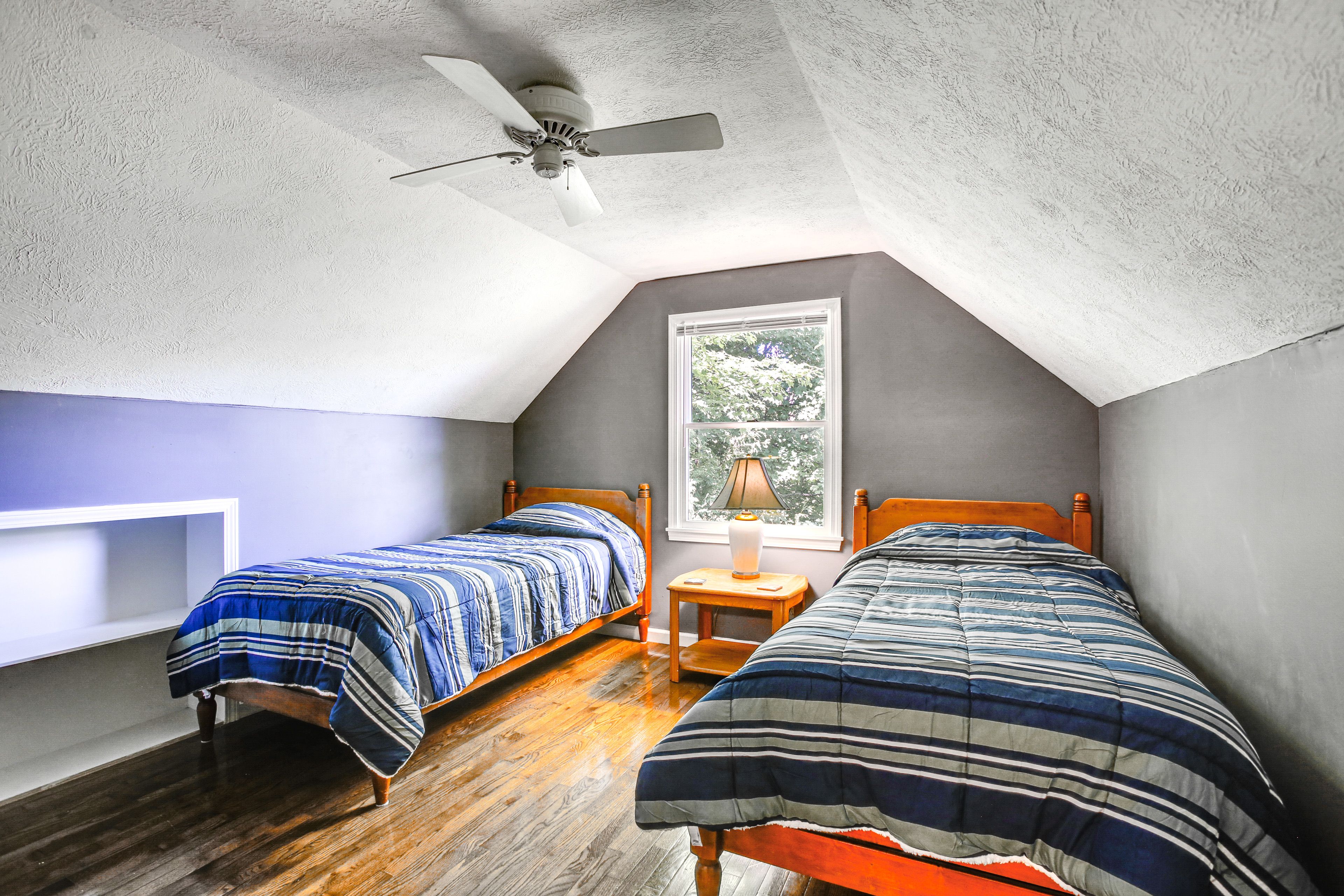 Bedroom 3 | 2 Twin Beds | Upper Level